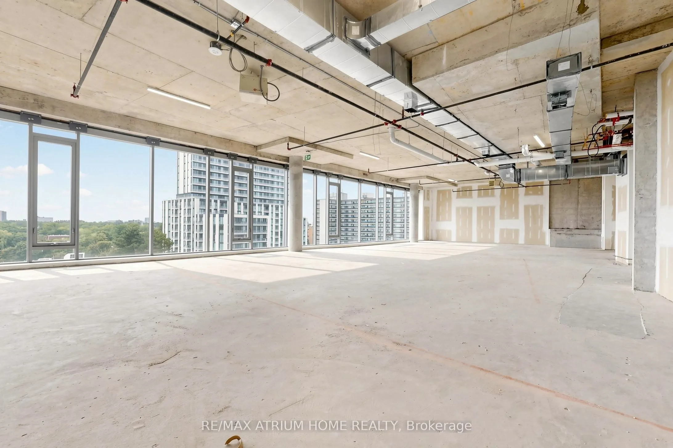5801 Yonge Street #800-810