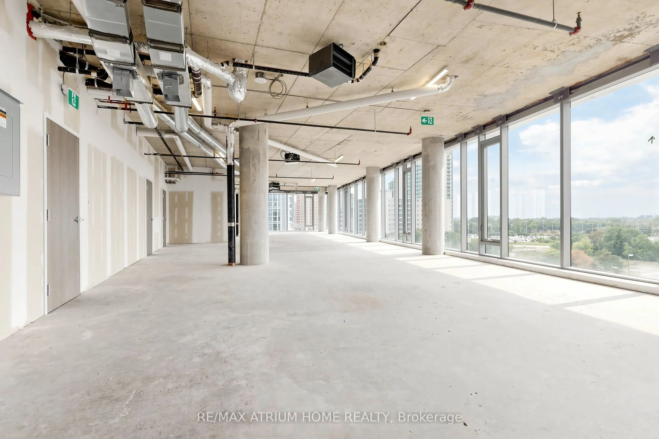 5801 Yonge Street #800-810