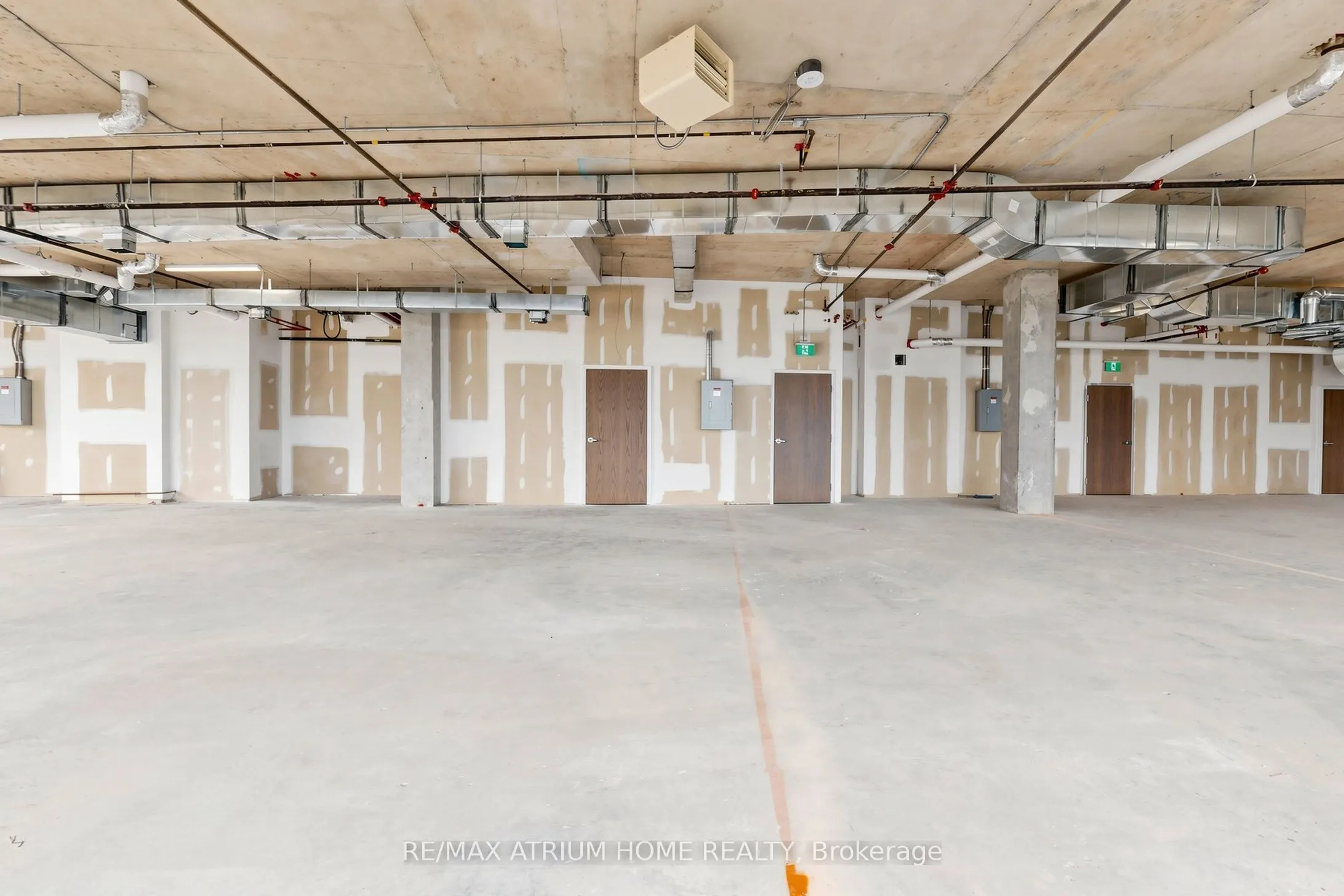 5801 Yonge Street #800-810
