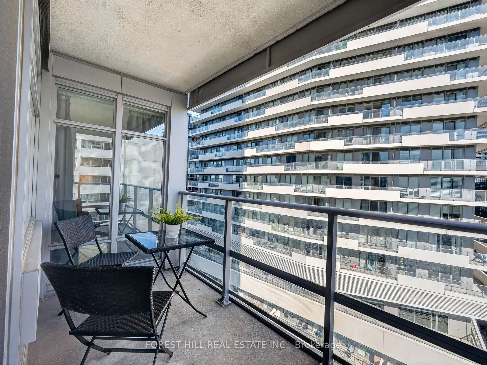 2191 Yonge Street #1611