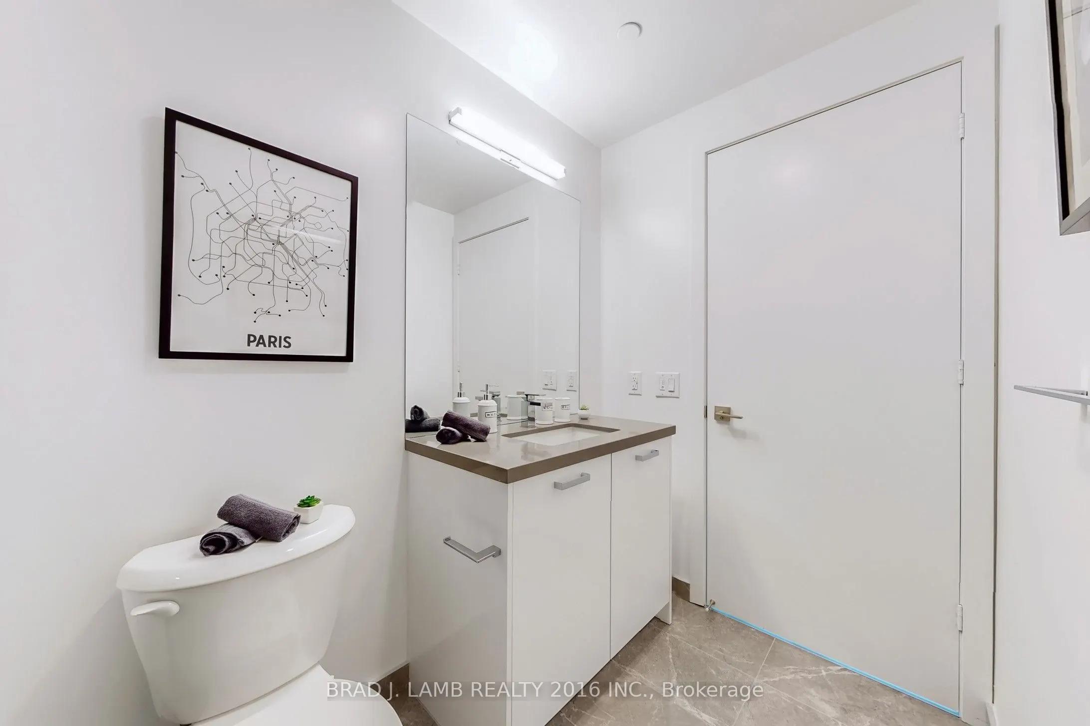 195 McCaul Street #1011