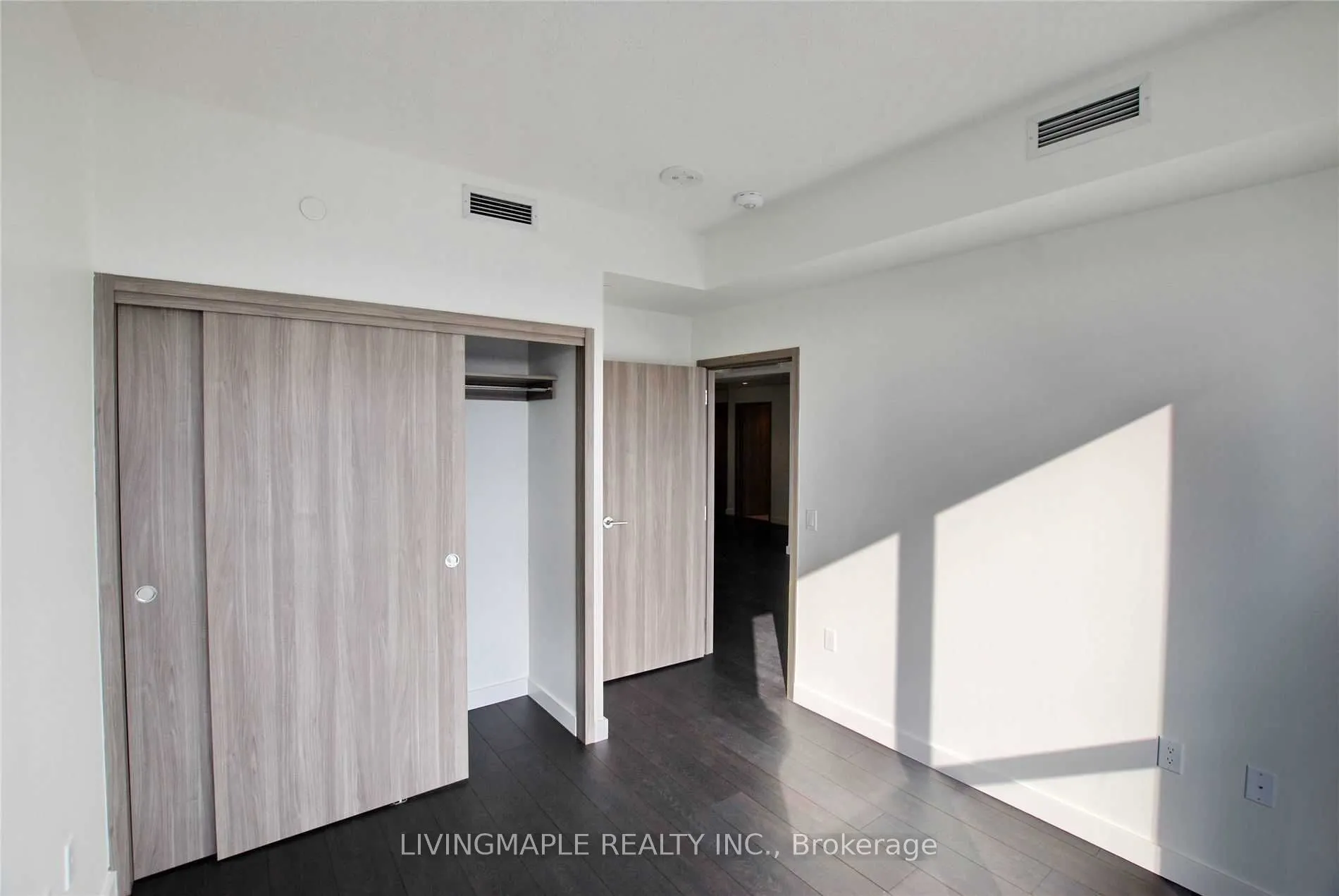 95 Mcmahon Drive #3503