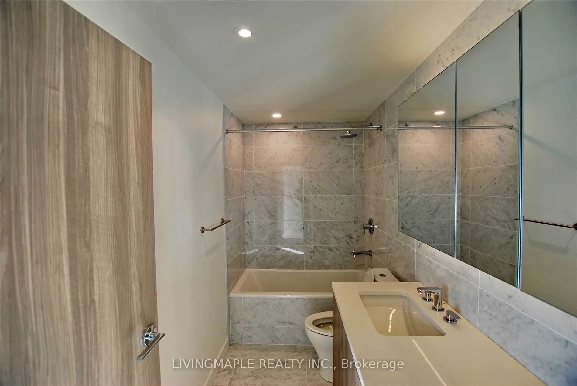 95 Mcmahon Drive #3503