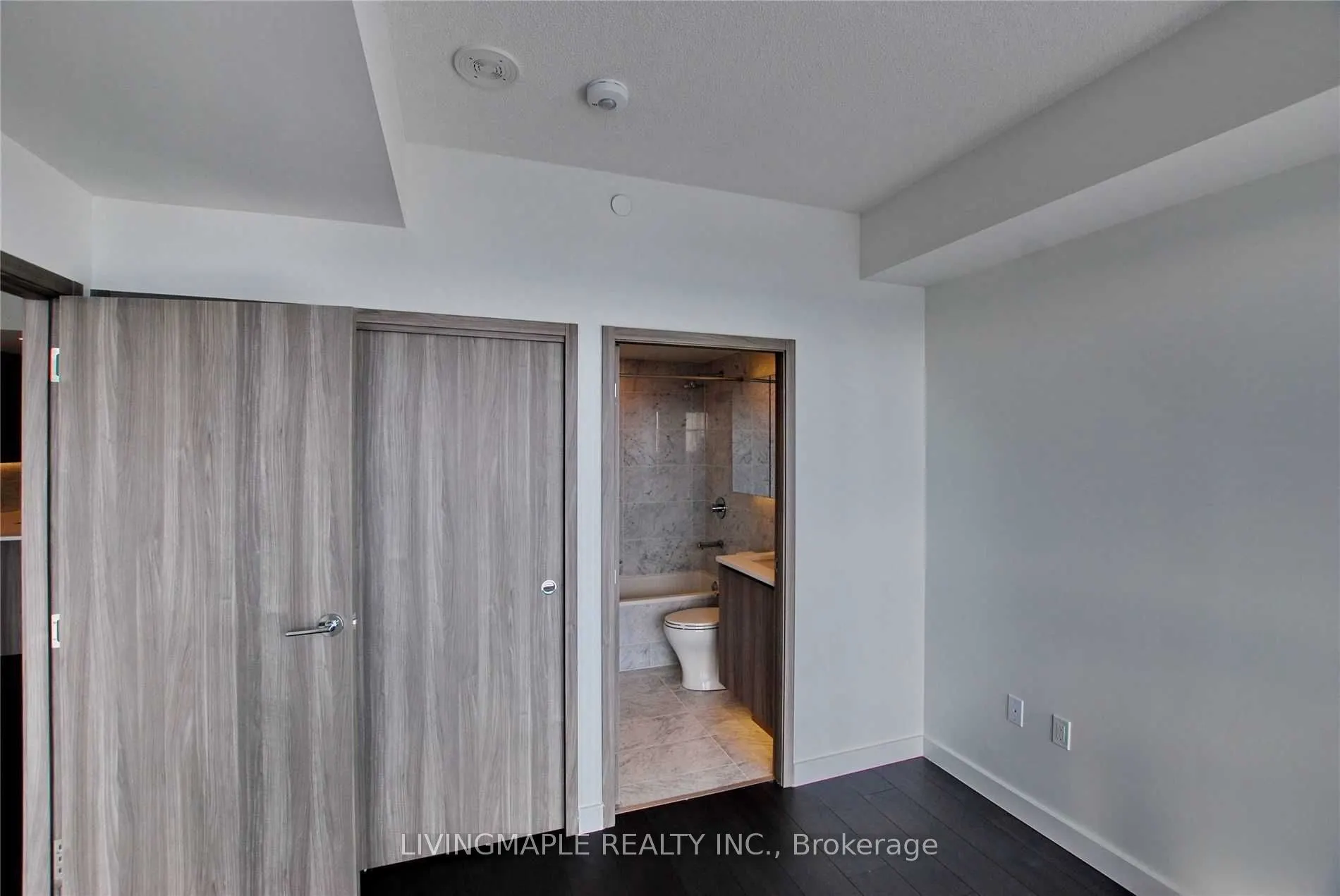 95 Mcmahon Drive #3503