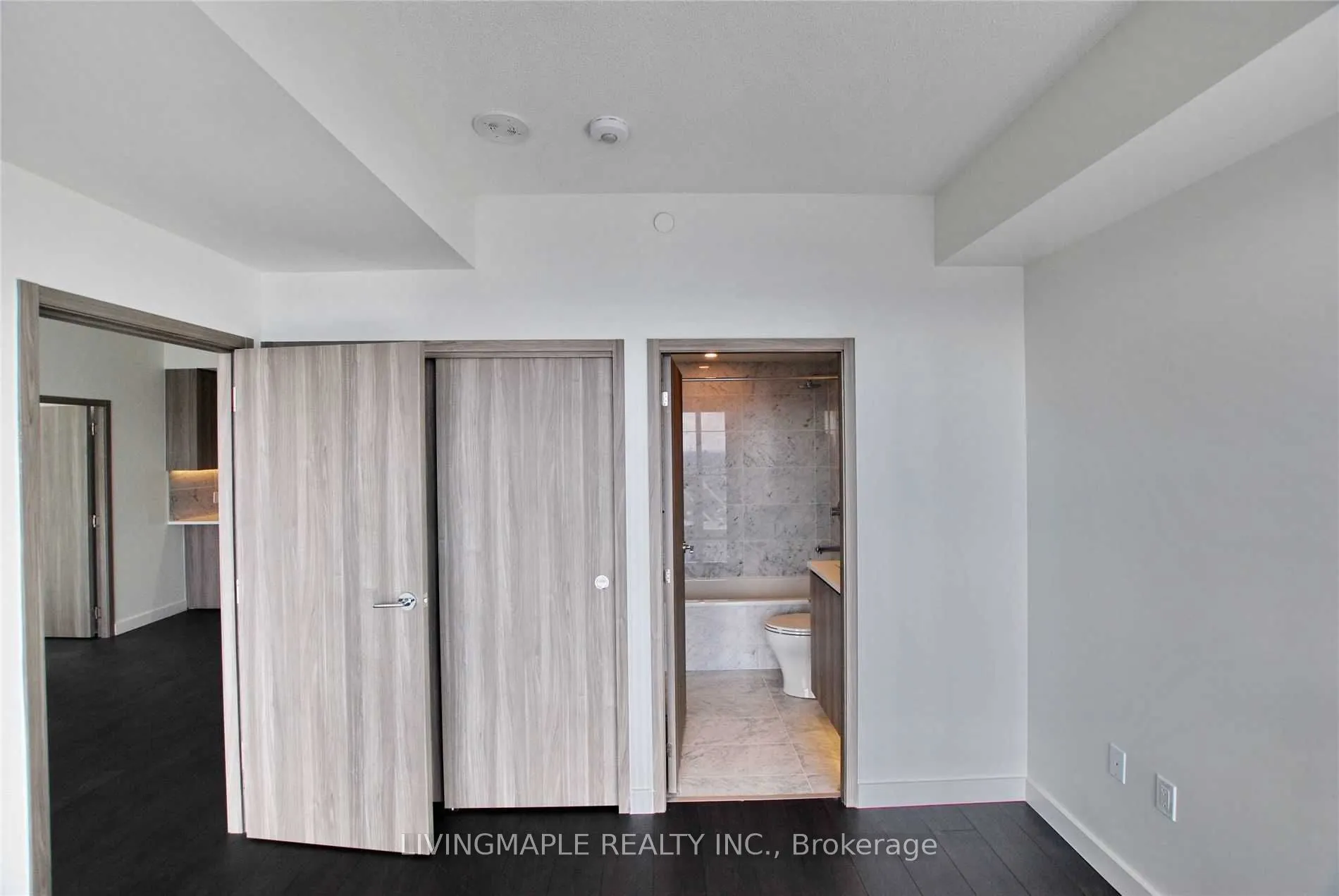 95 Mcmahon Drive #3503