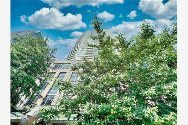 18 Yonge Street #3713