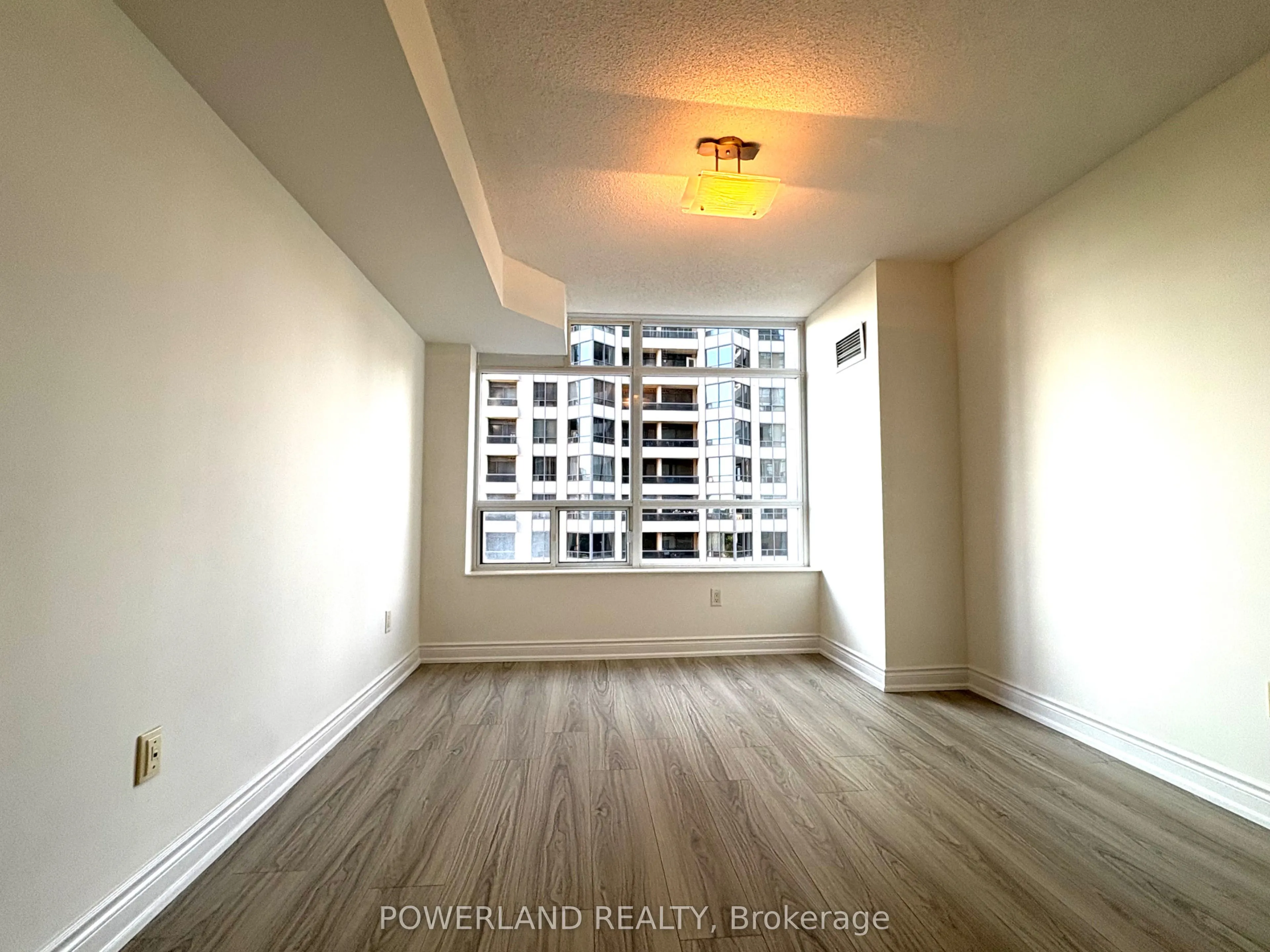 880 Grandview Way #809