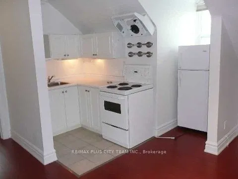 1745 Bathurst Street #3