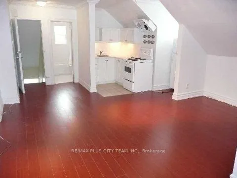 1745 Bathurst Street #3