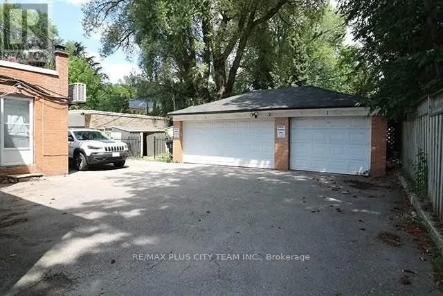 1745 Bathurst Street #3