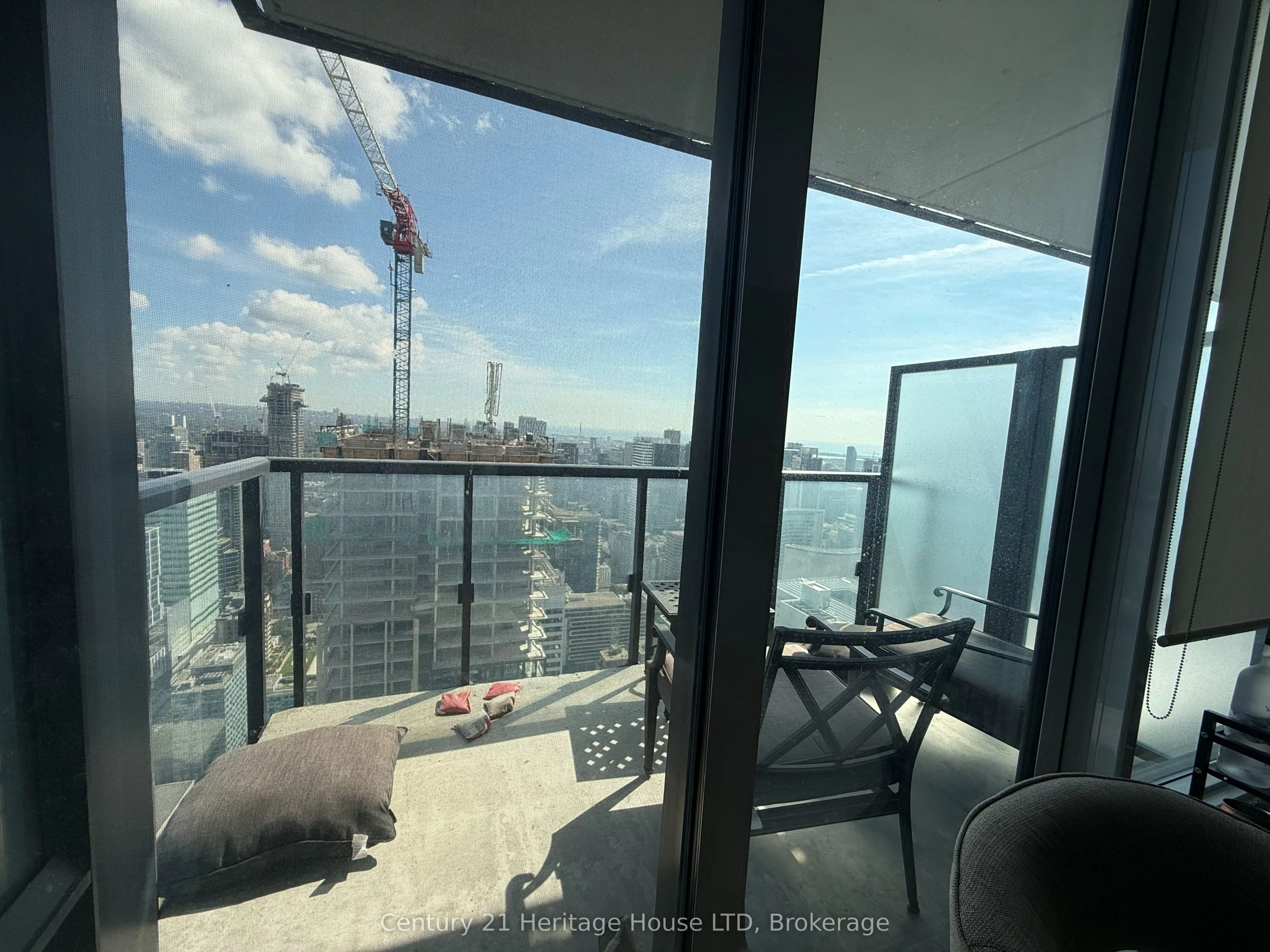 488 University Avenue #4403