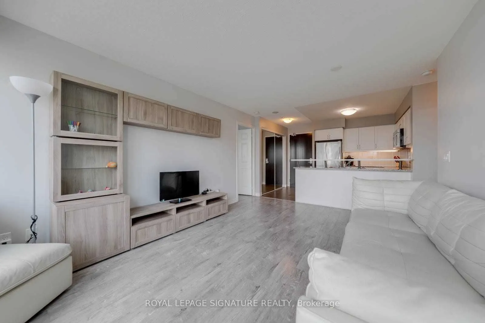 25 Lower Simcoe Street #1609