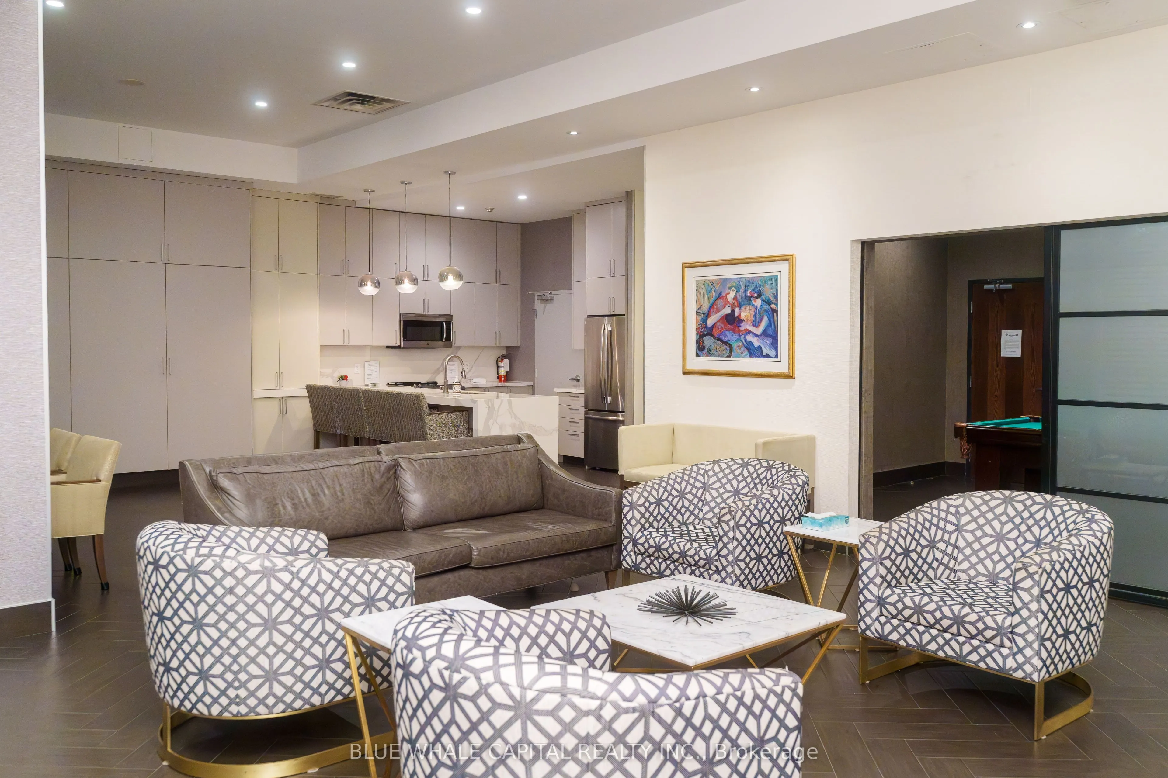 18 Kenaston Gardens #1707