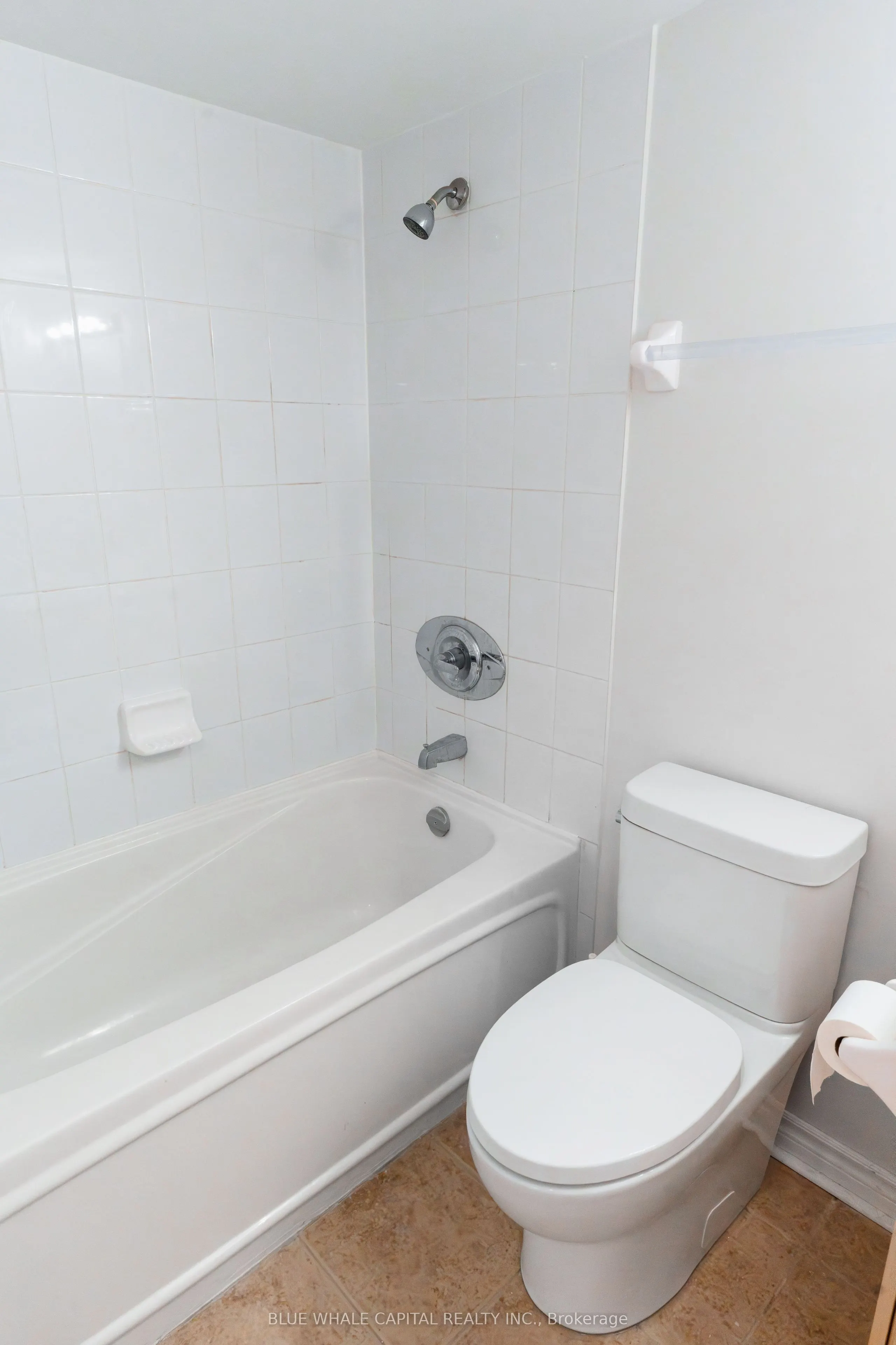 18 Kenaston Gardens #1707