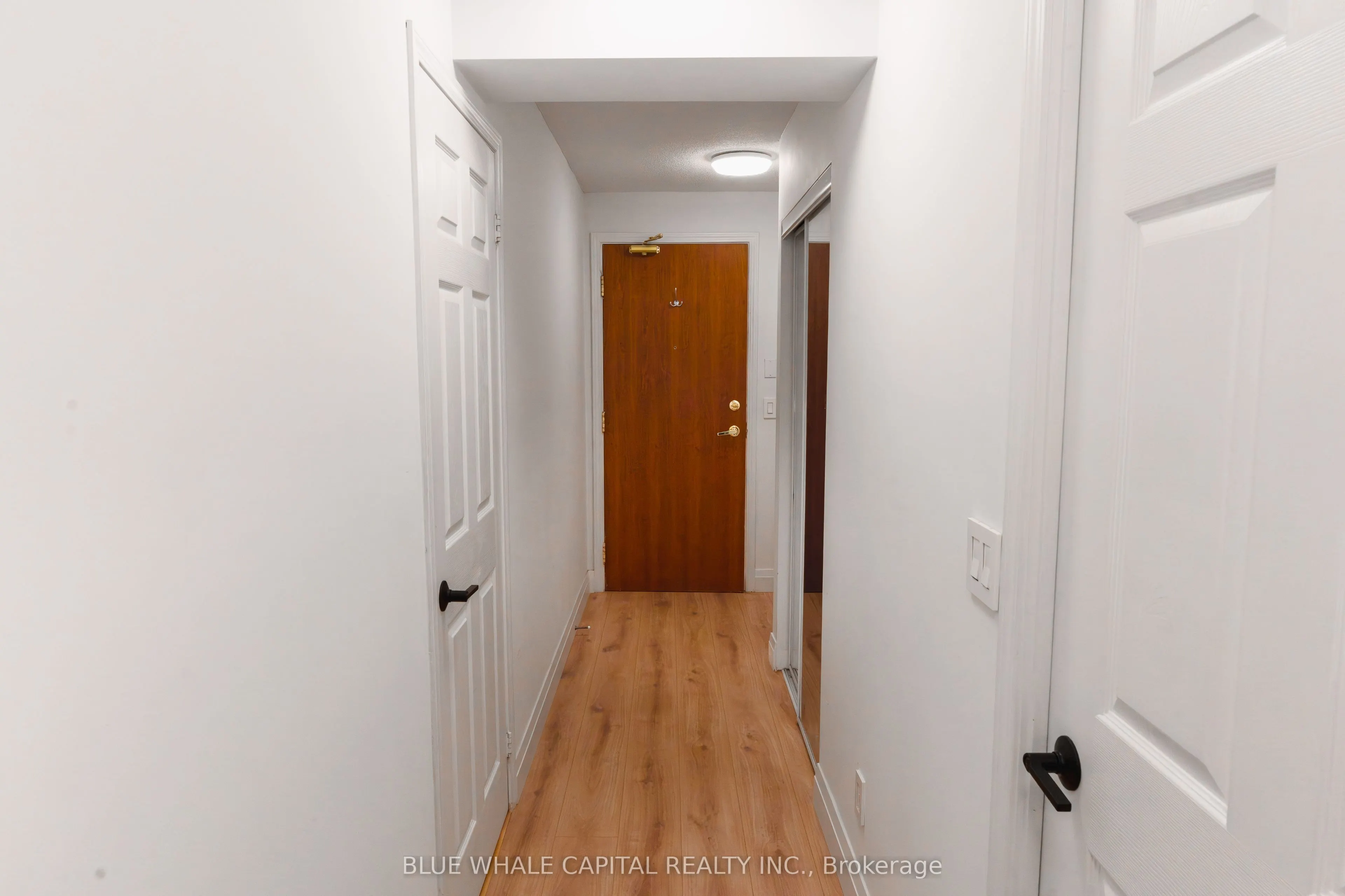 18 Kenaston Gardens #1707