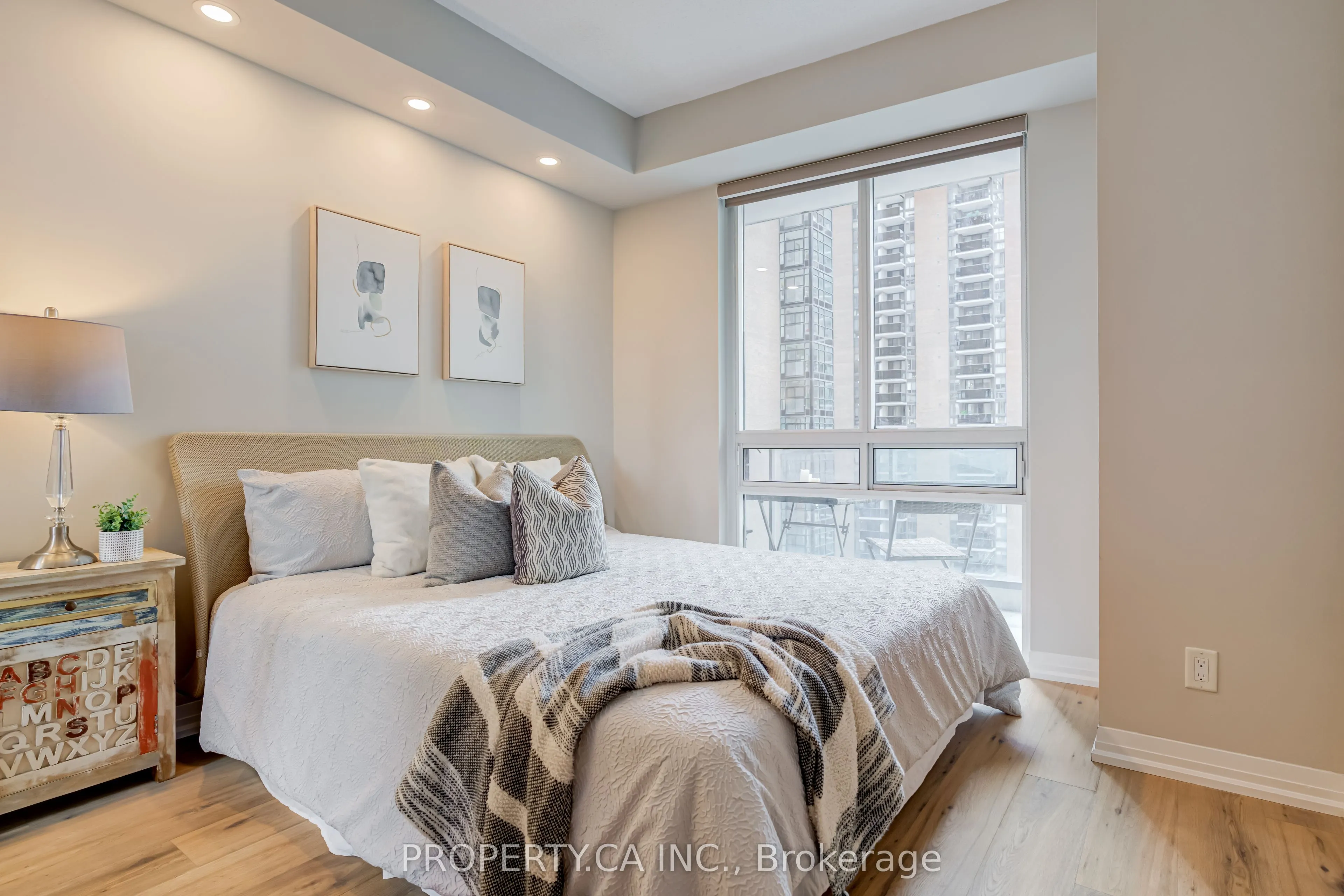 1121 Bay Street #904