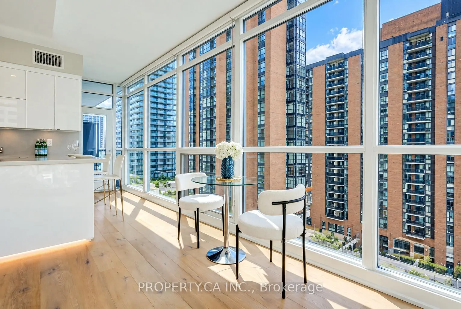 1121 Bay Street #904