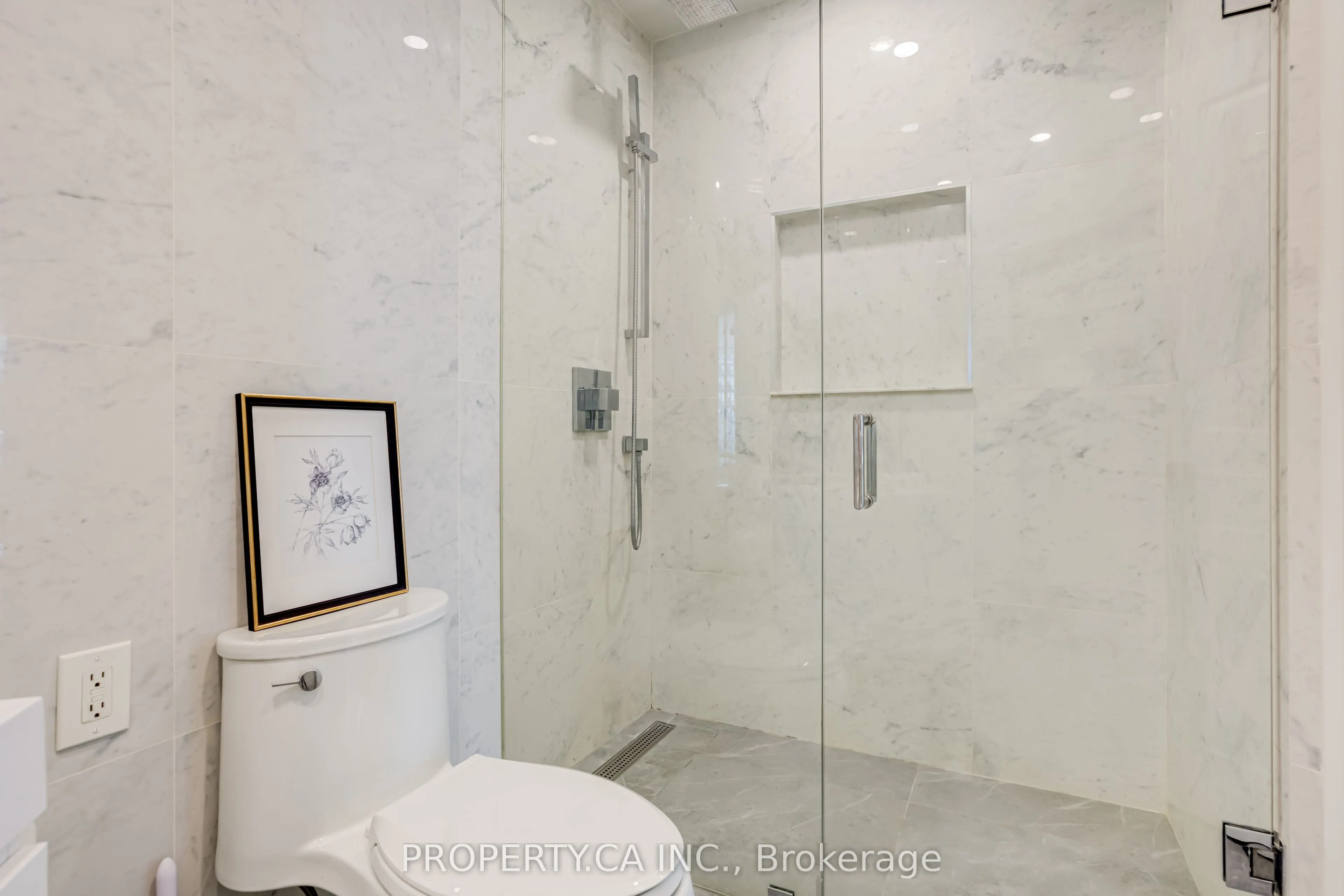 1121 Bay Street #904