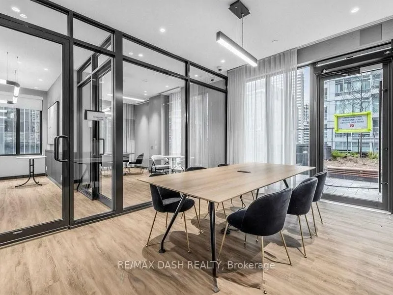 20 Soudan Avenue #3703