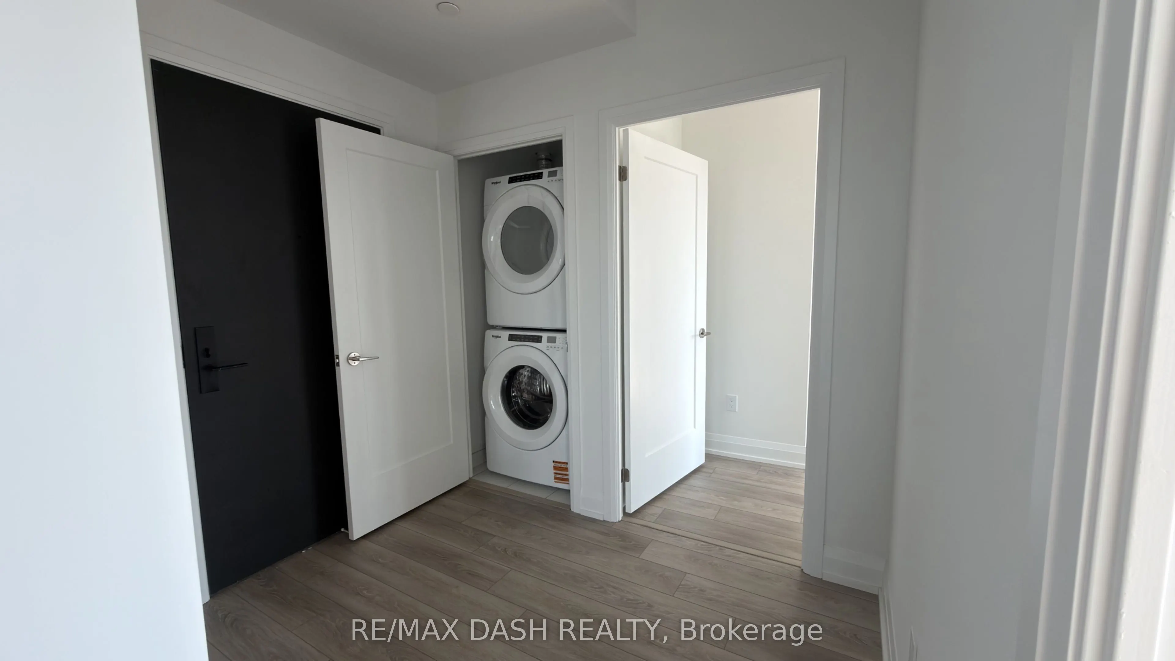 20 Soudan Avenue #3703