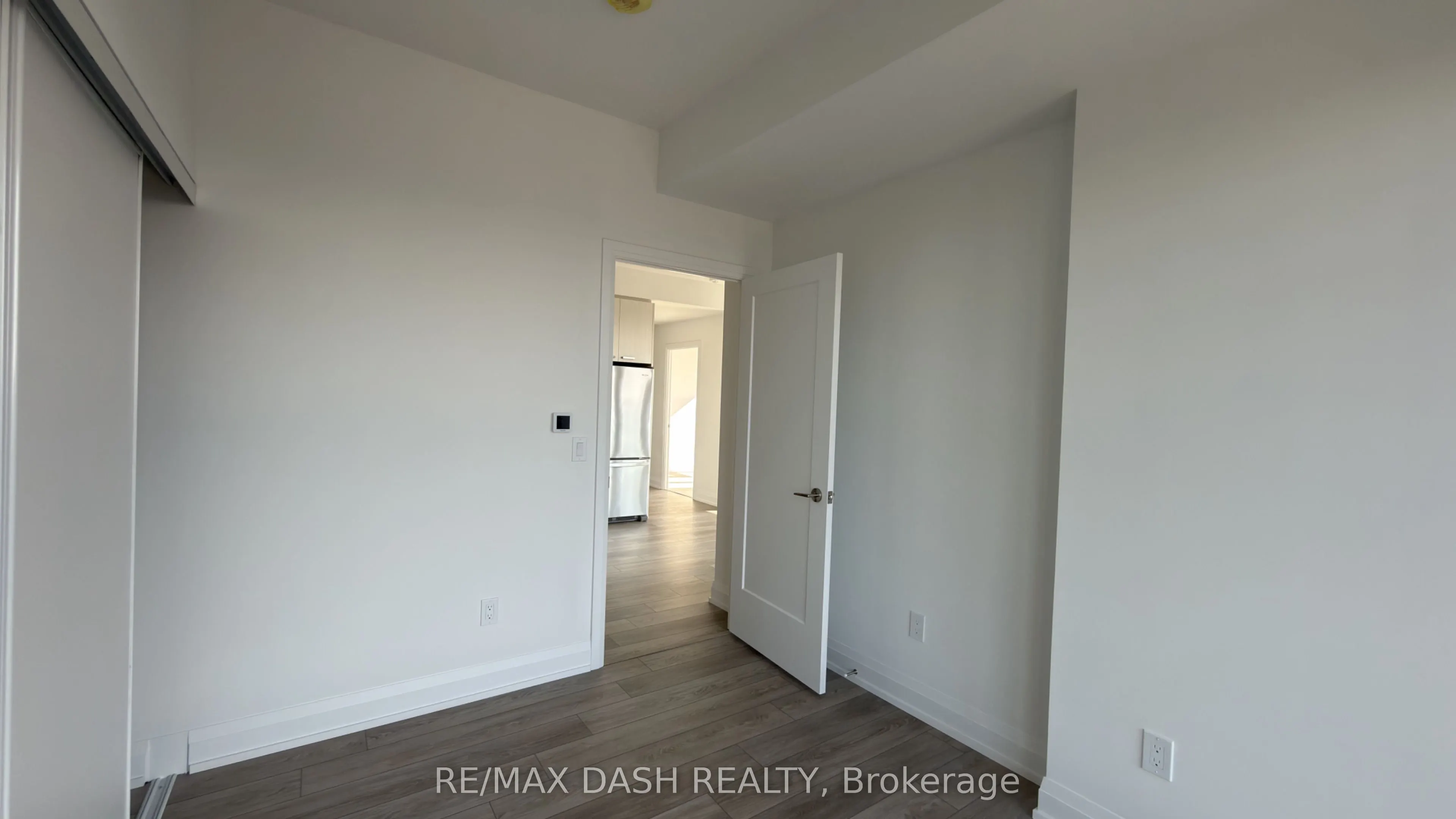 20 Soudan Avenue #3703