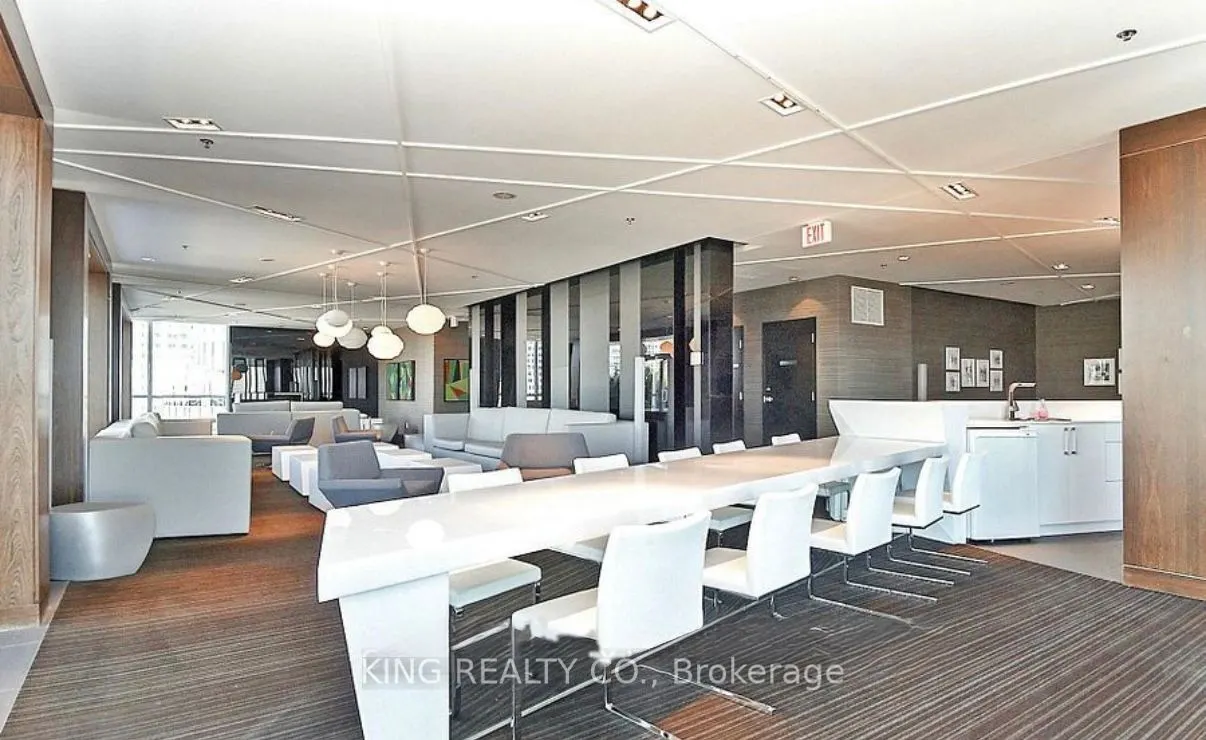 352 Front Street W #210