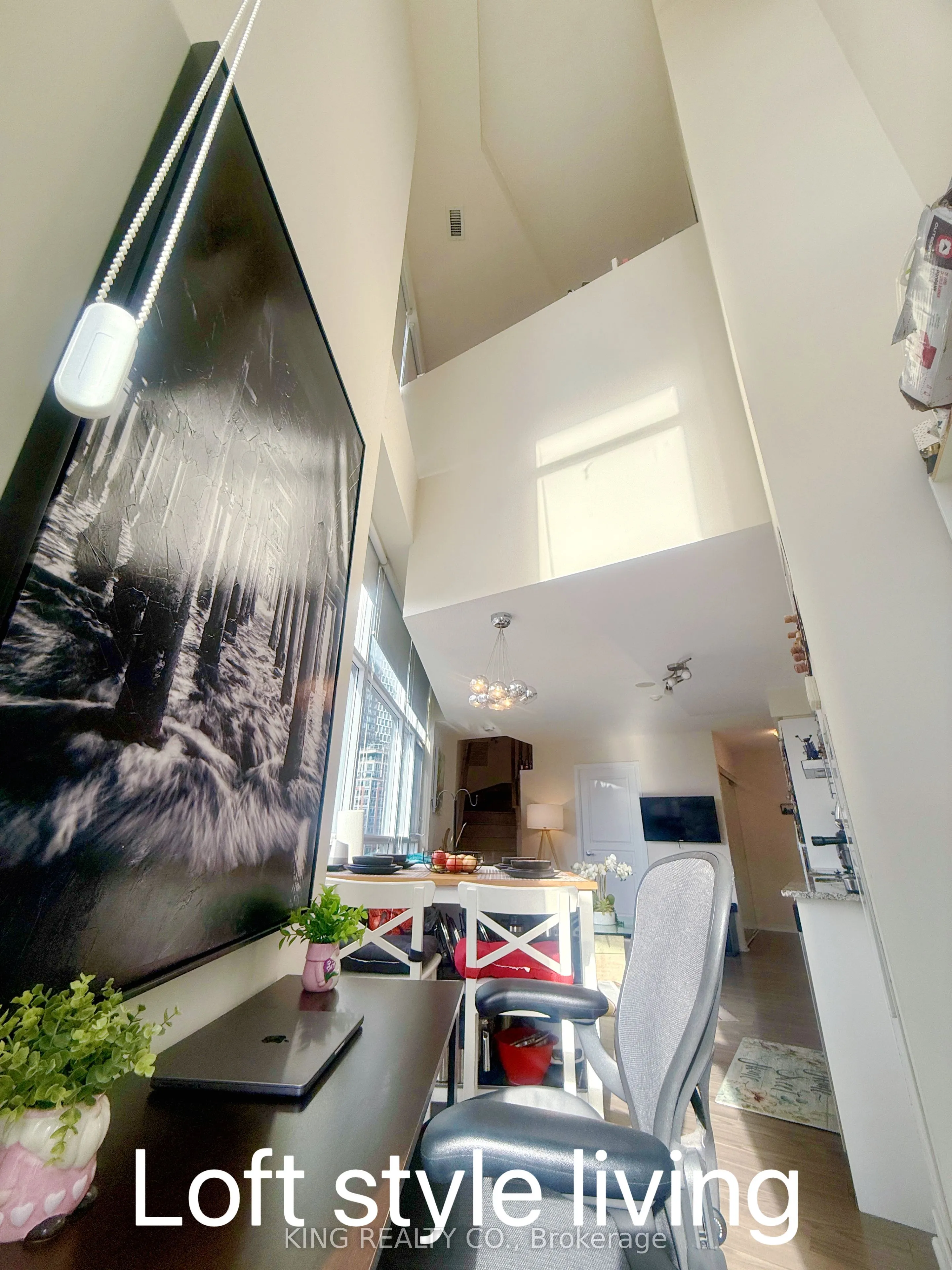 352 Front Street W #210