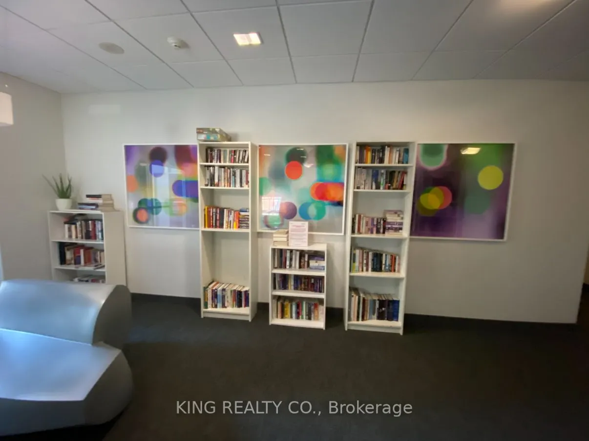 352 Front Street W #210