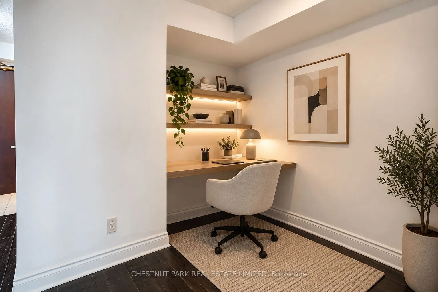 30 Grand Trunk Crescent #1008