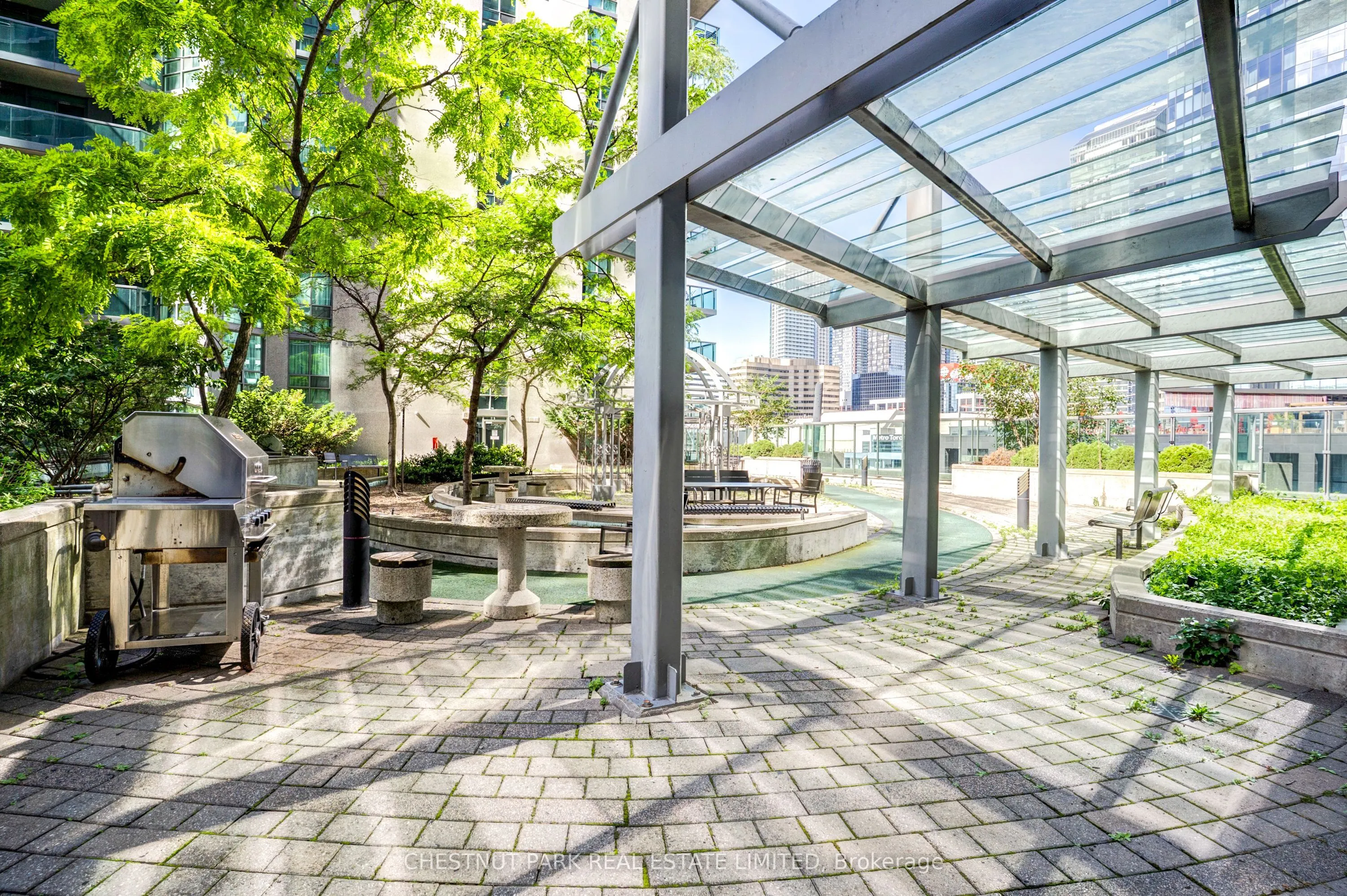 30 Grand Trunk Crescent #1008