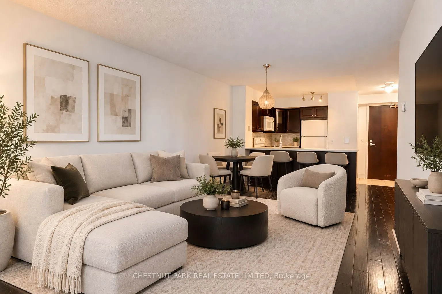 30 Grand Trunk Crescent #1008