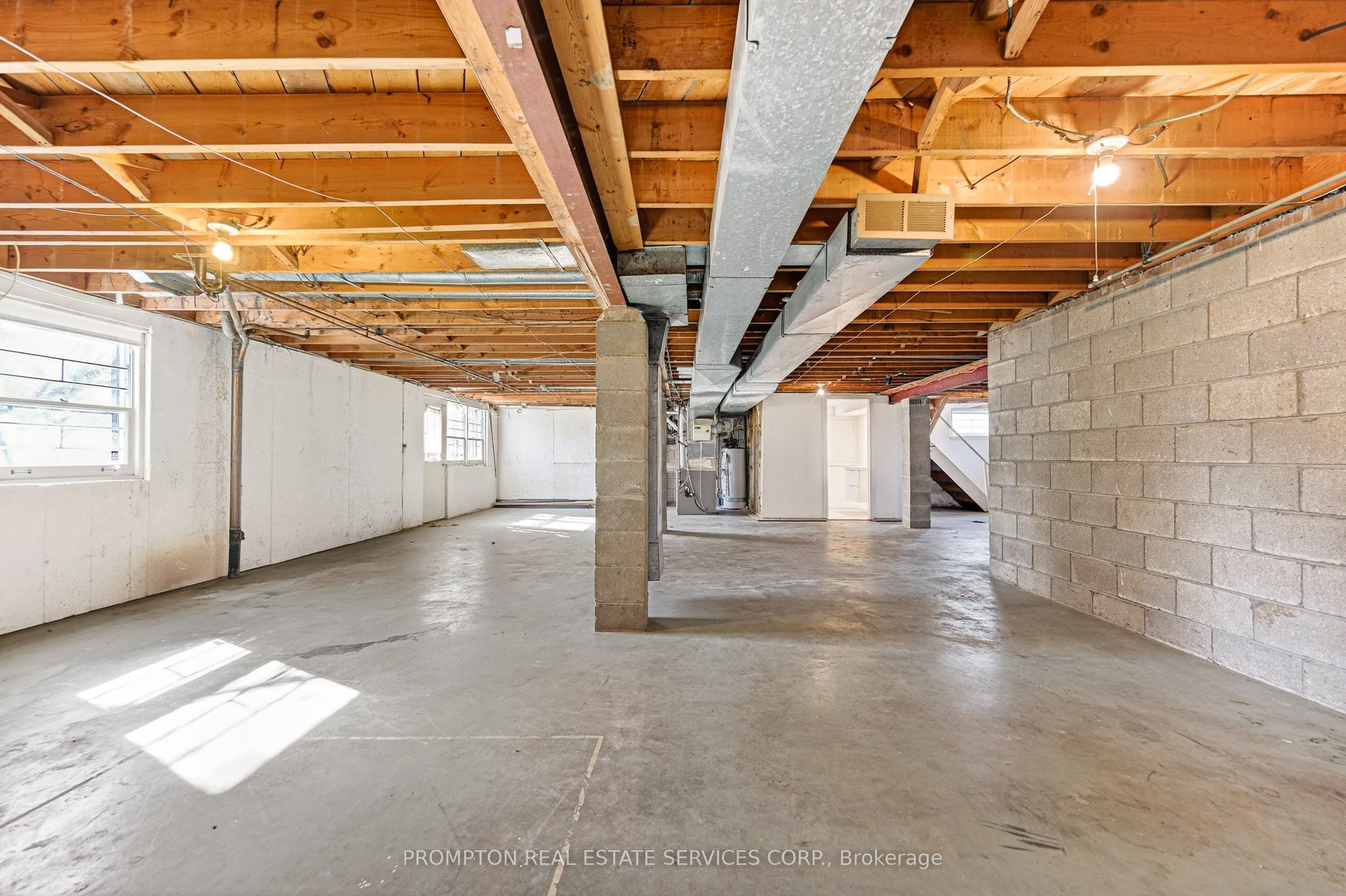 81 Maxome Avenue