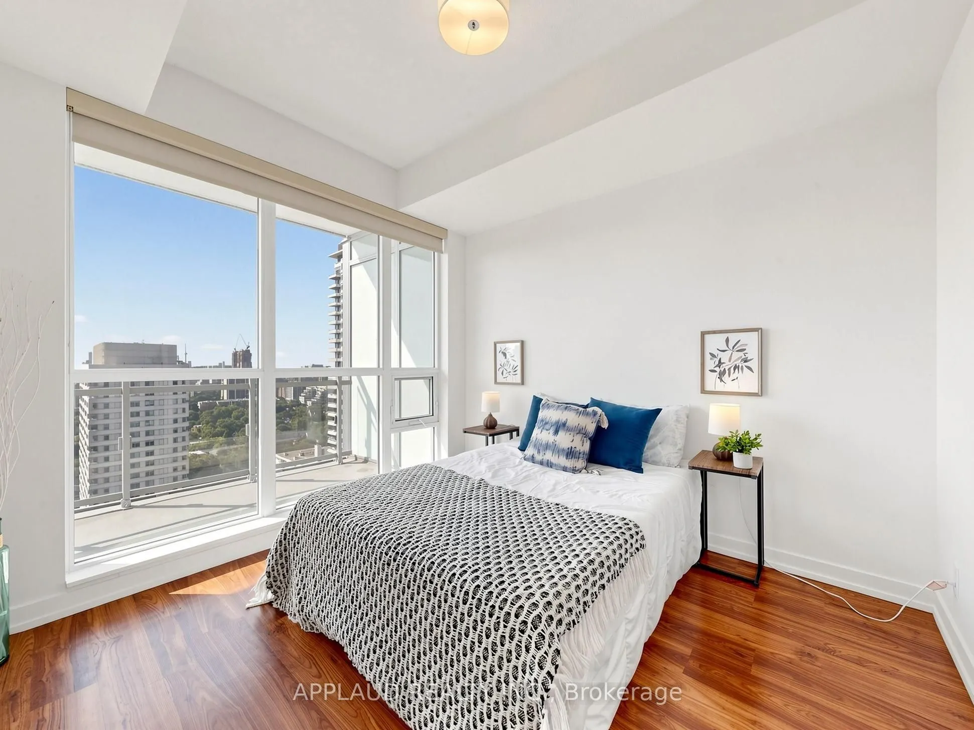 89 Dunfield Avenue #2307