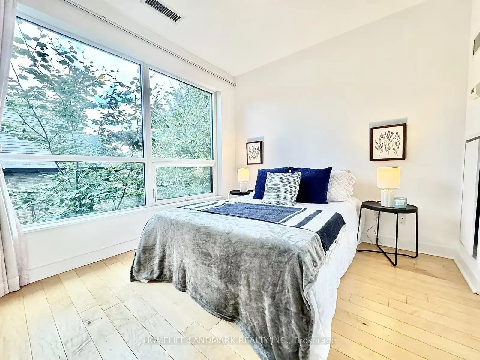 58 Orchard View Boulevard #209