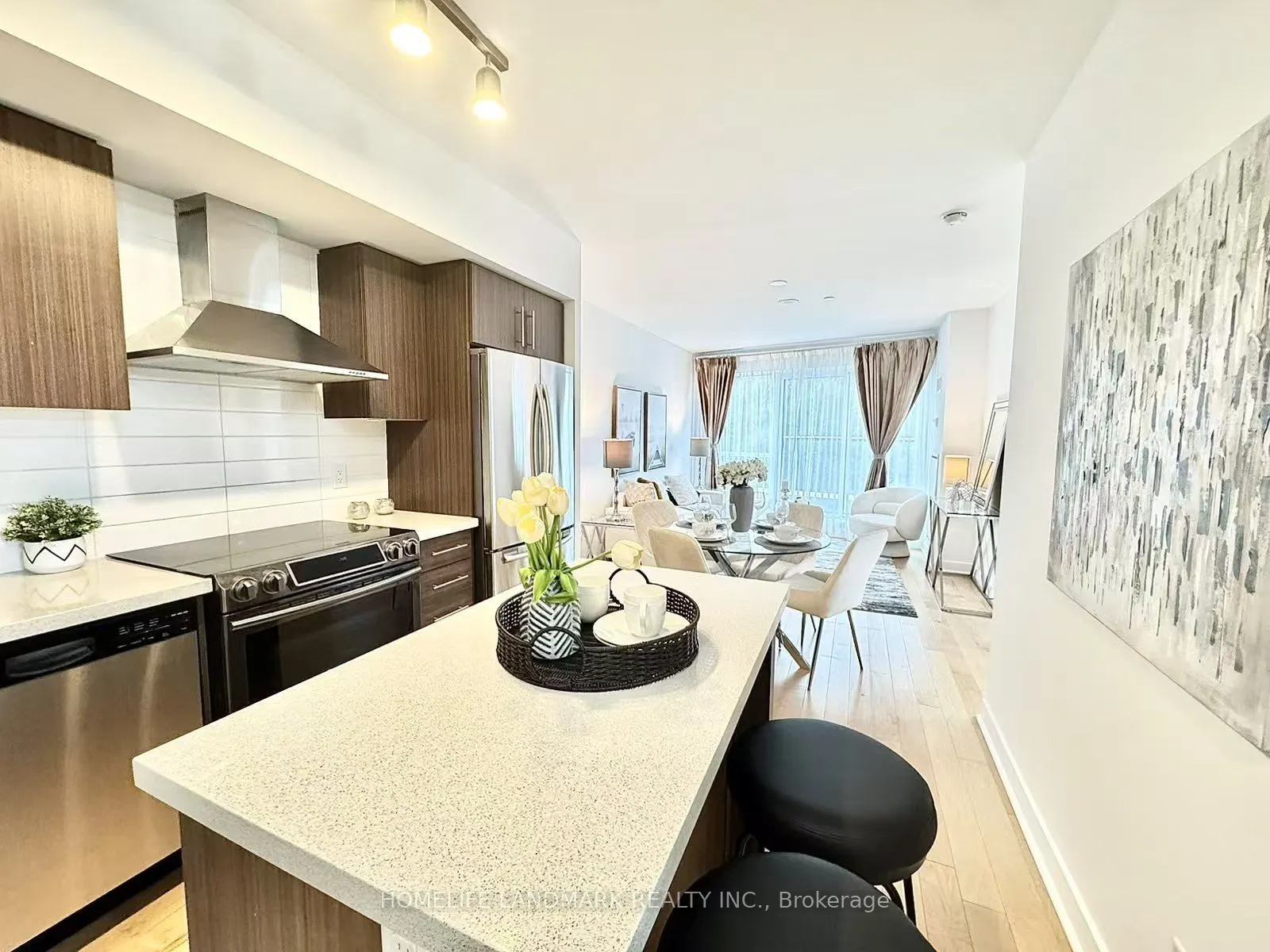 58 Orchard View Boulevard #209