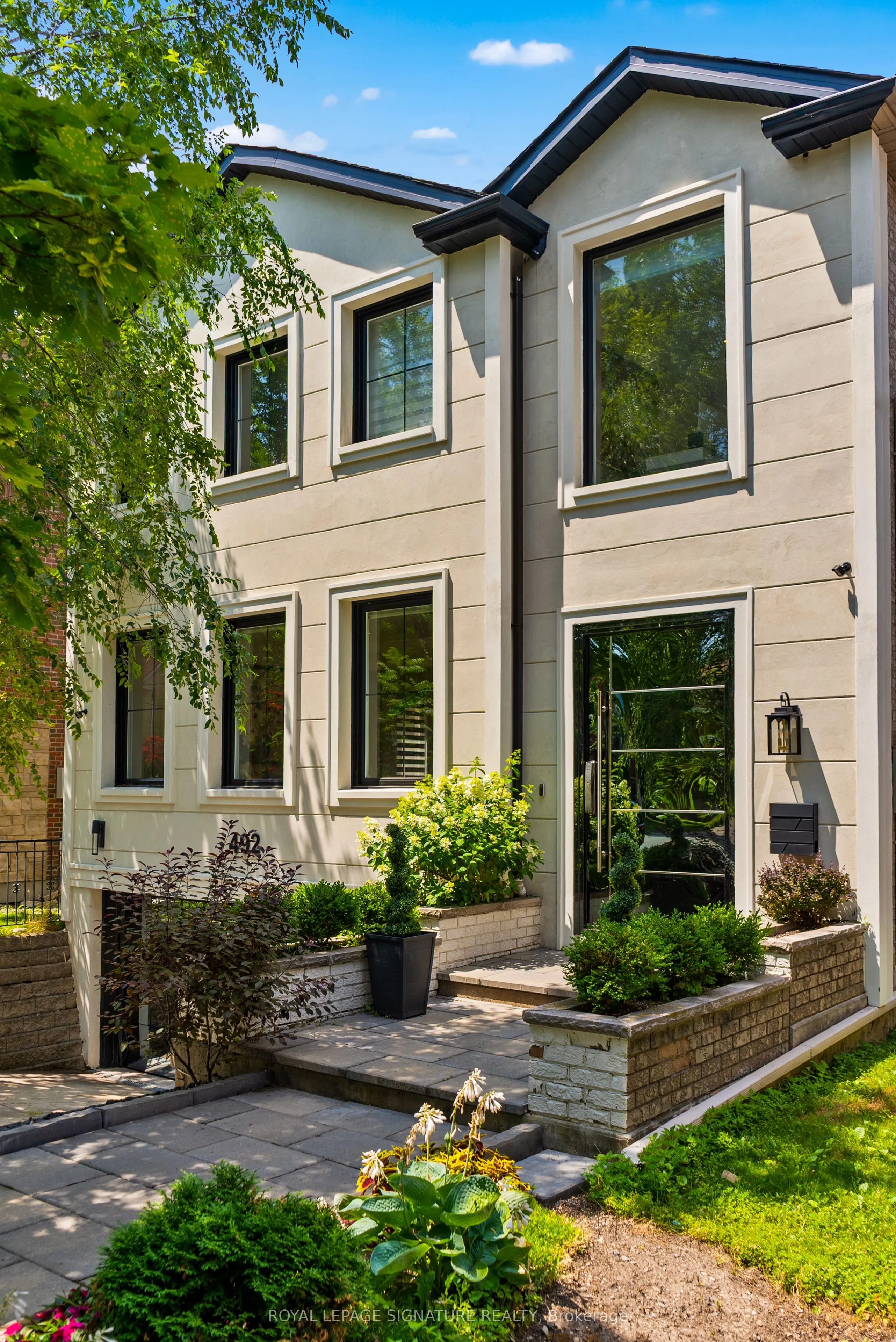492 Old Orchard Grove