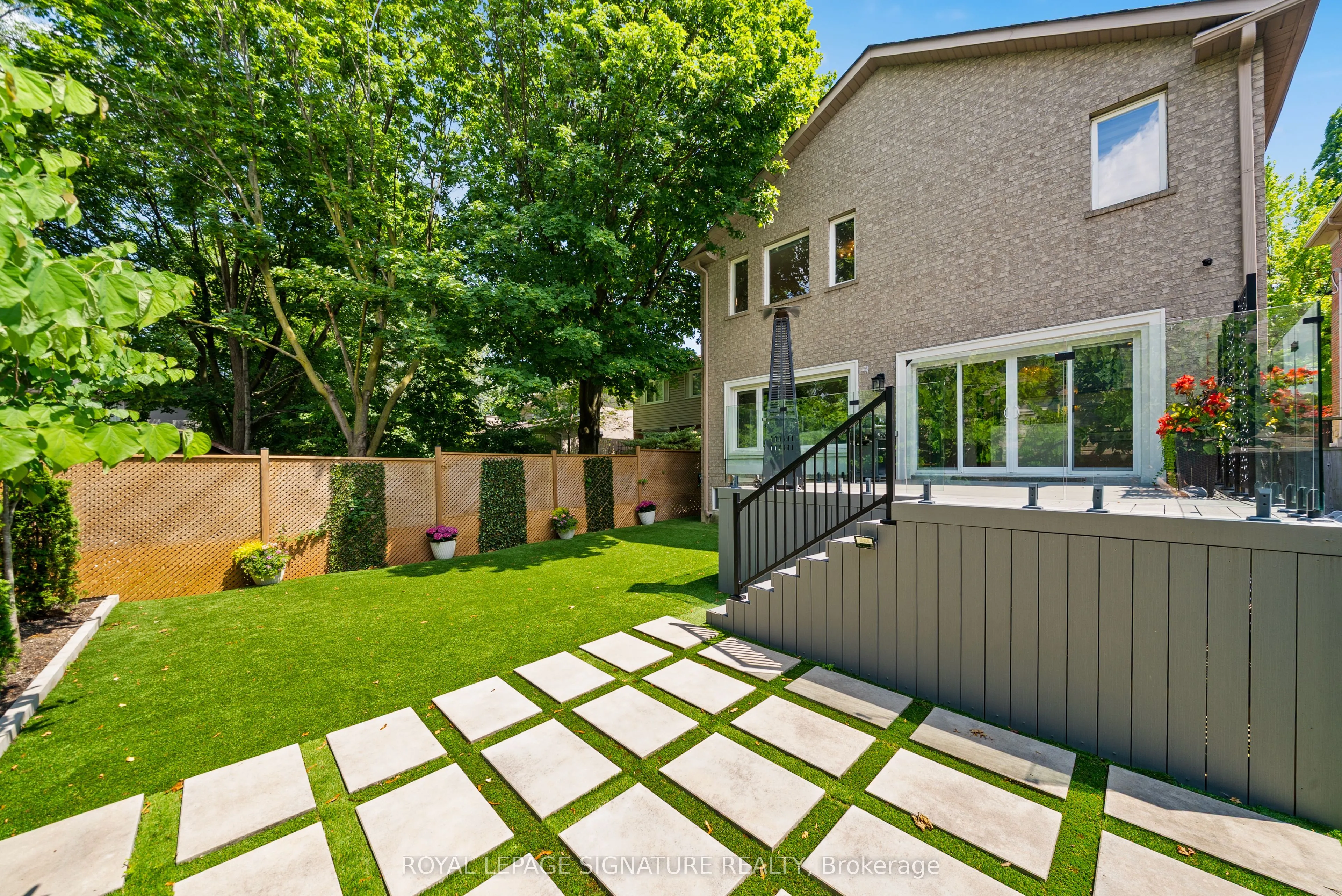 492 Old Orchard Grove