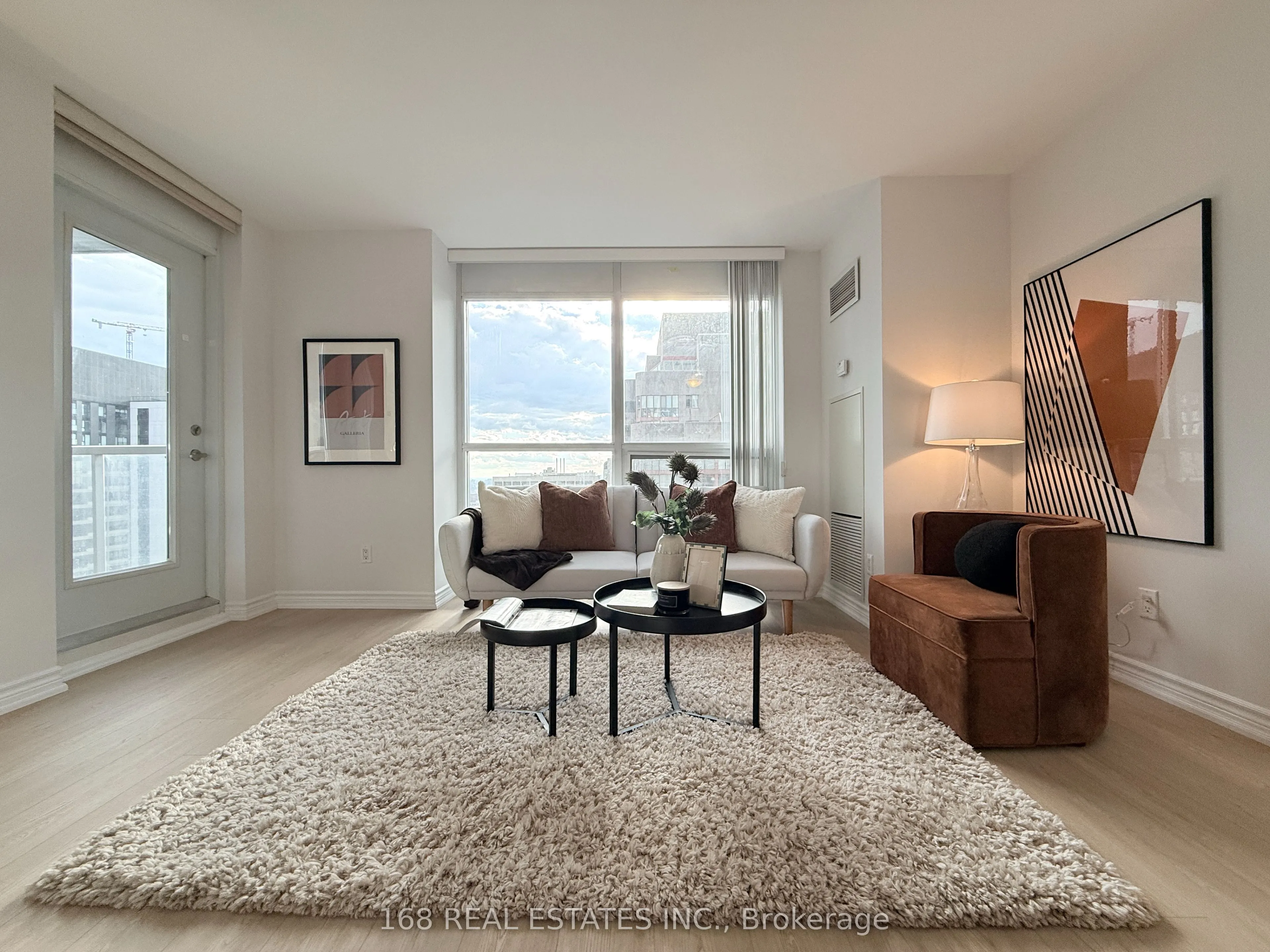 761 Bay Street #2809