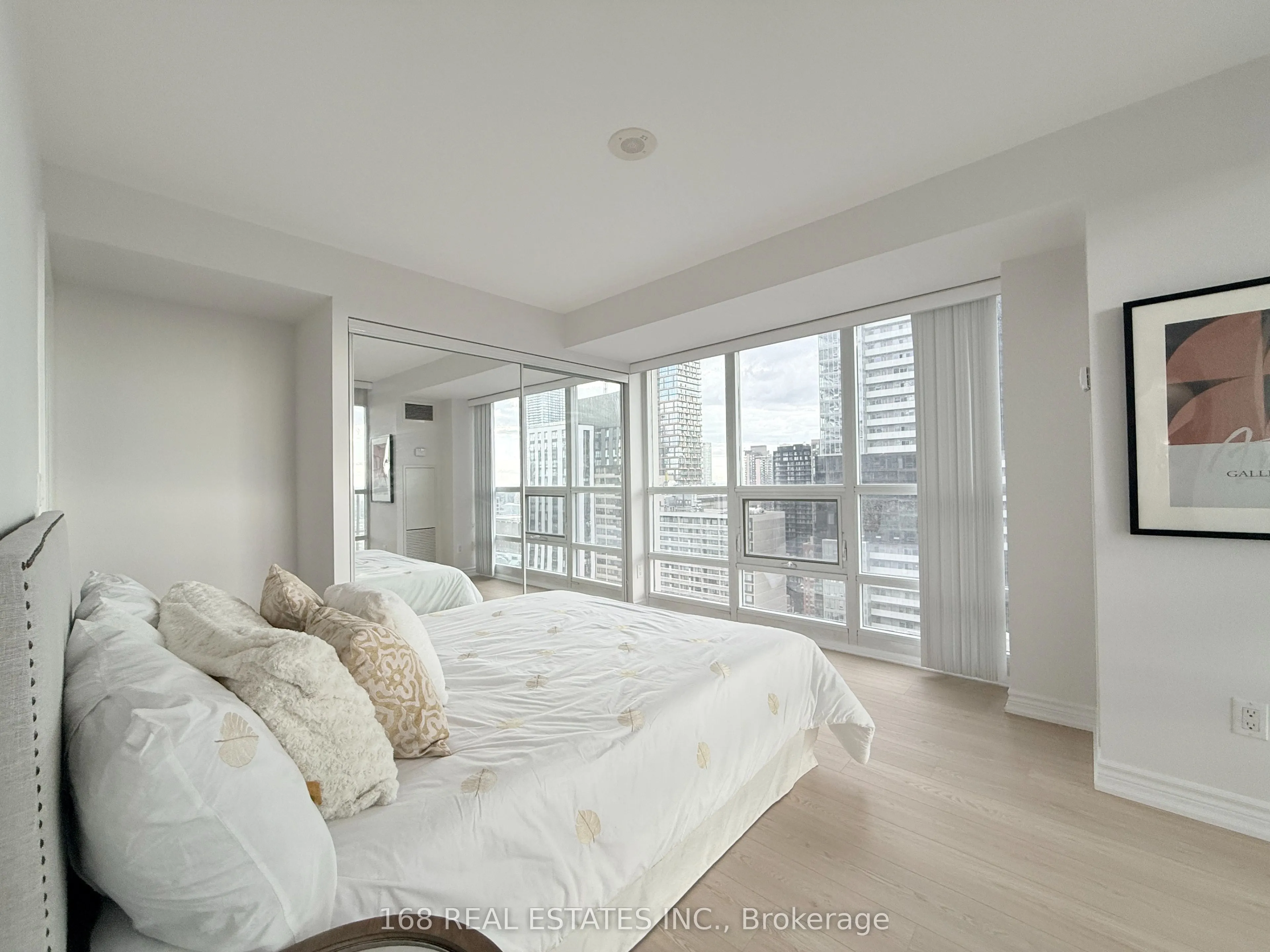761 Bay Street #2809