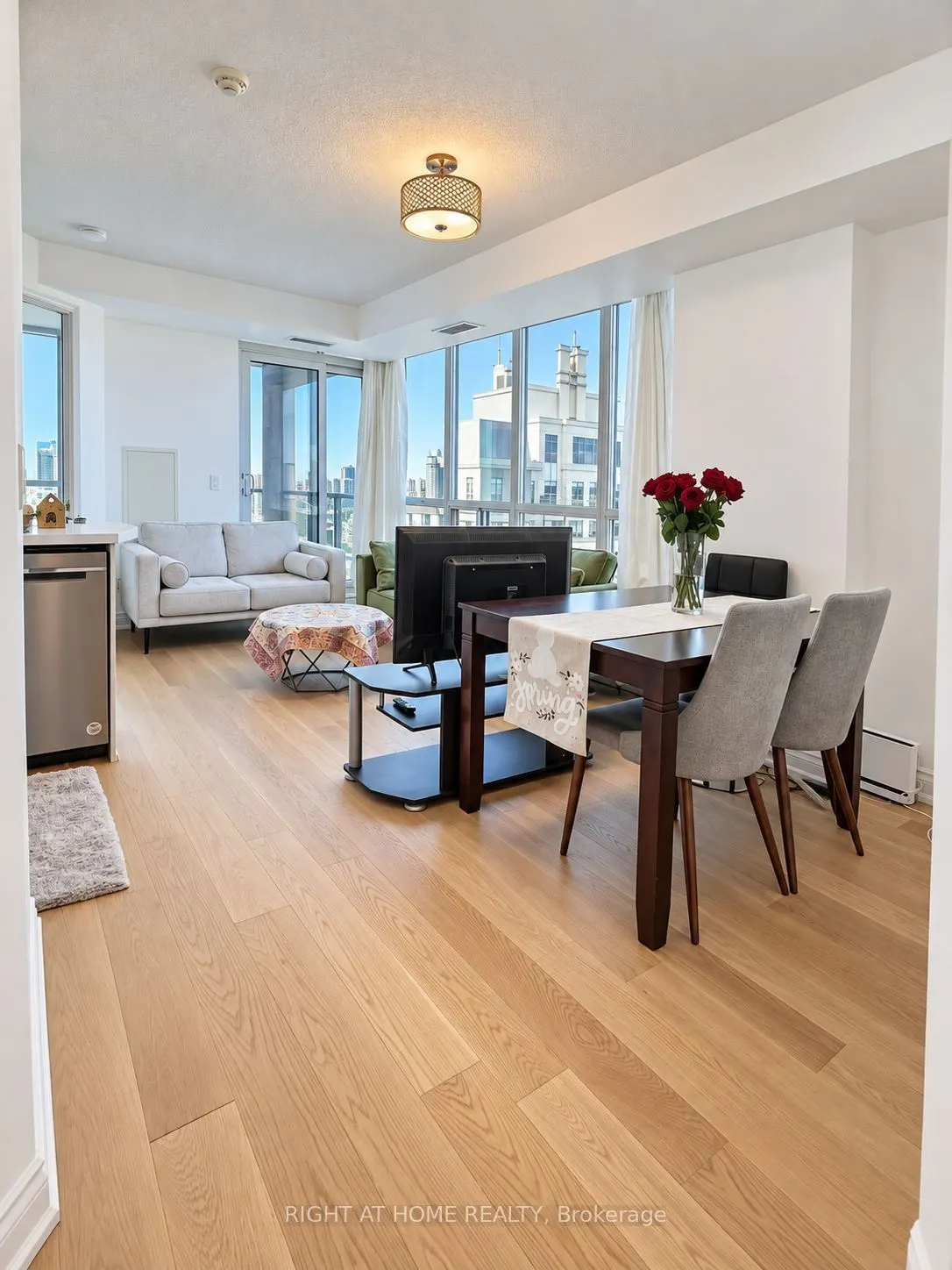 17 Barberry Place E #2214