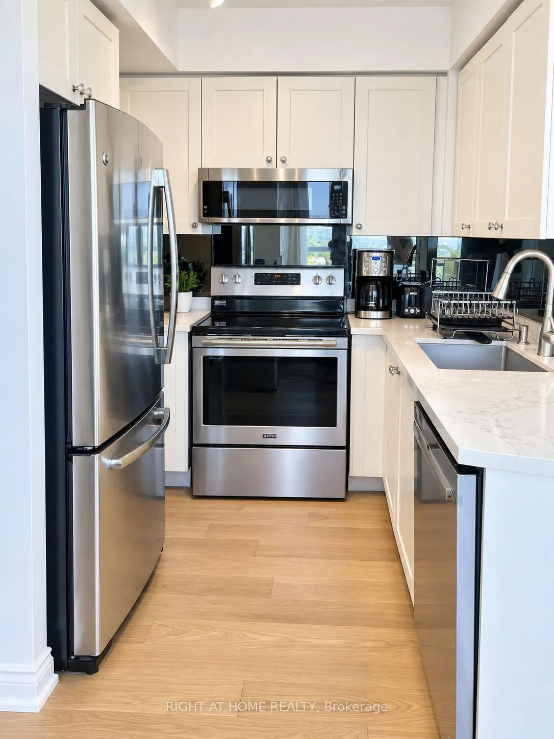 17 Barberry Place E #2214