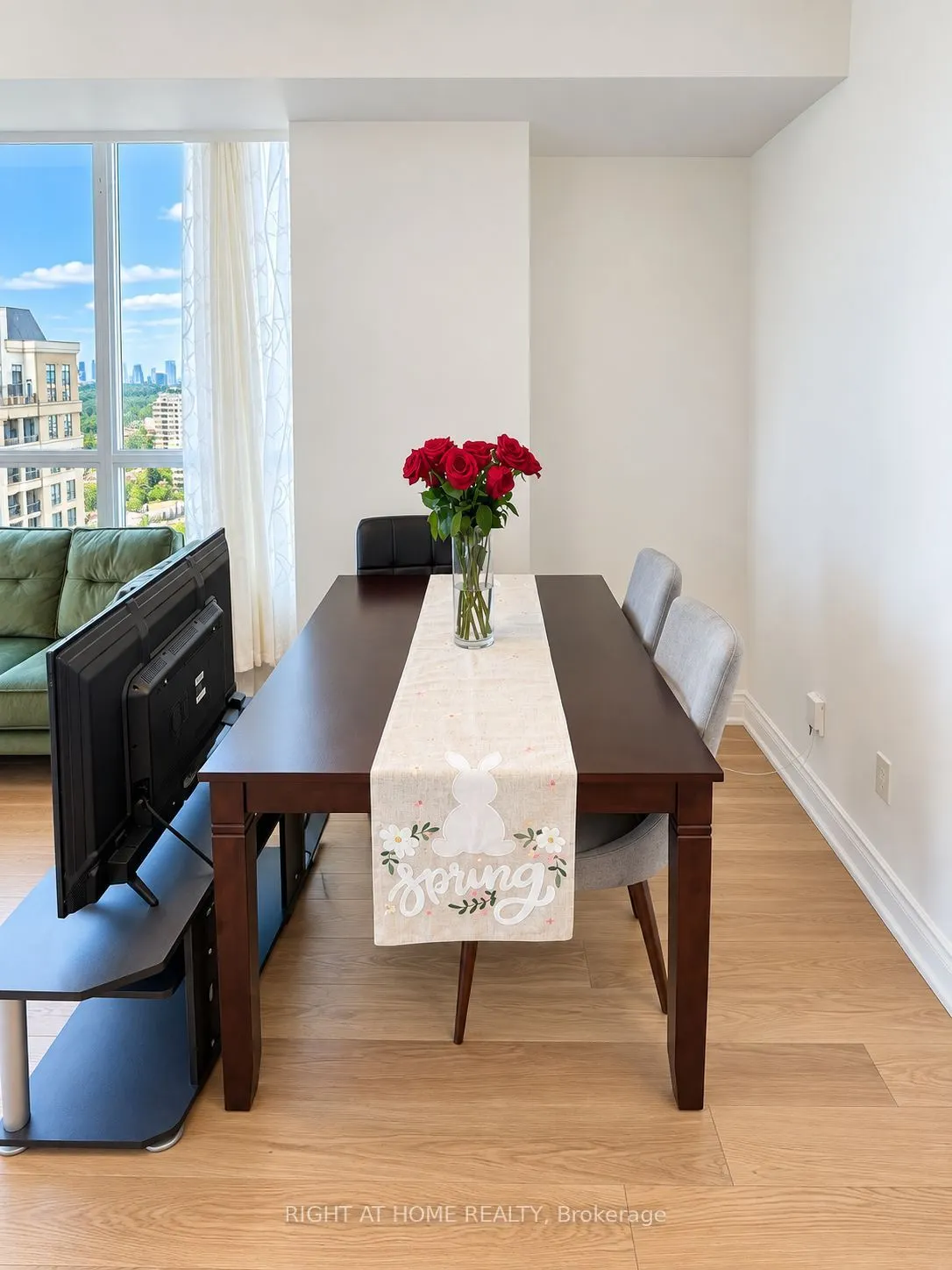 17 Barberry Place E #2214