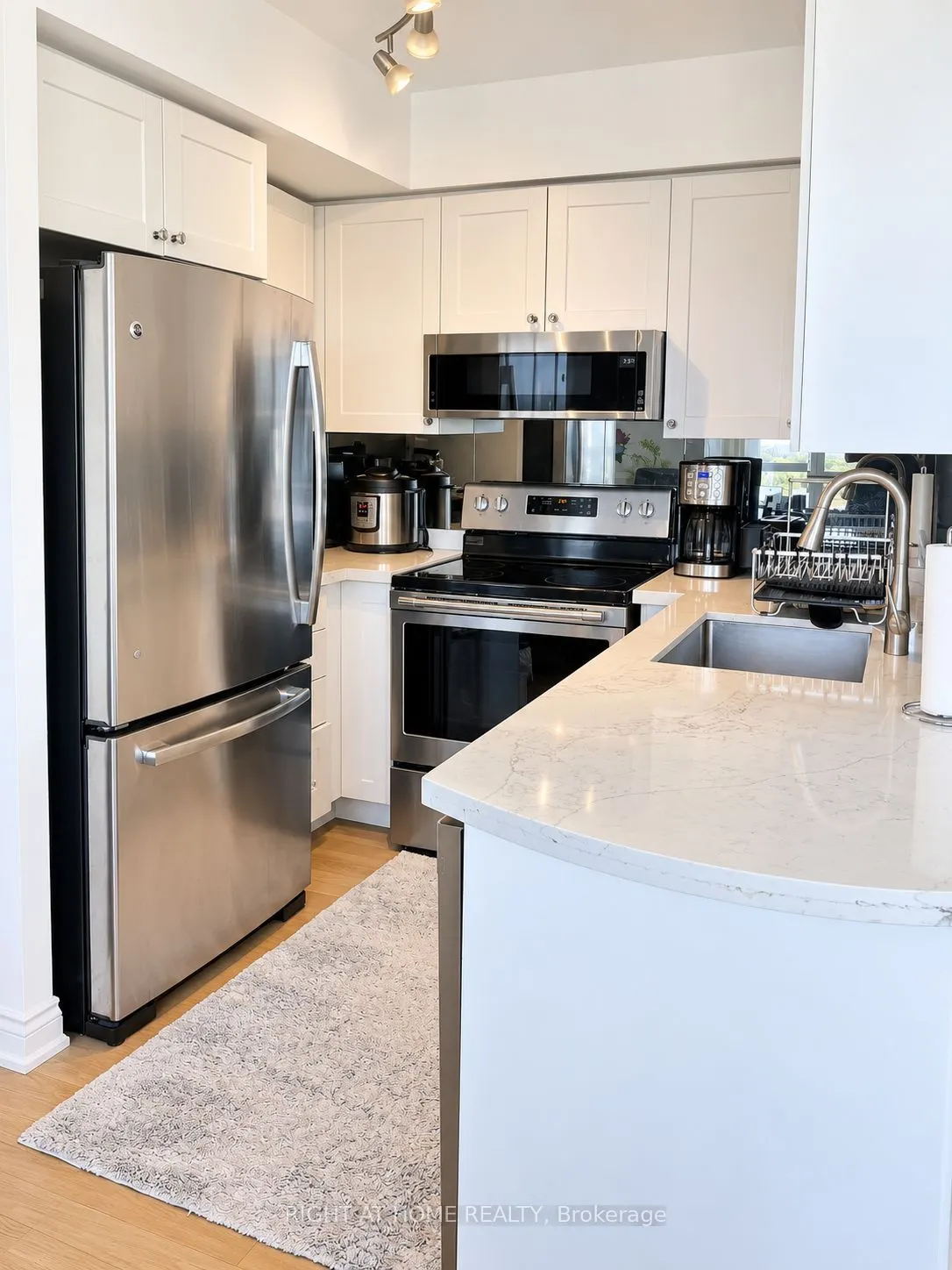 17 Barberry Place E #2214