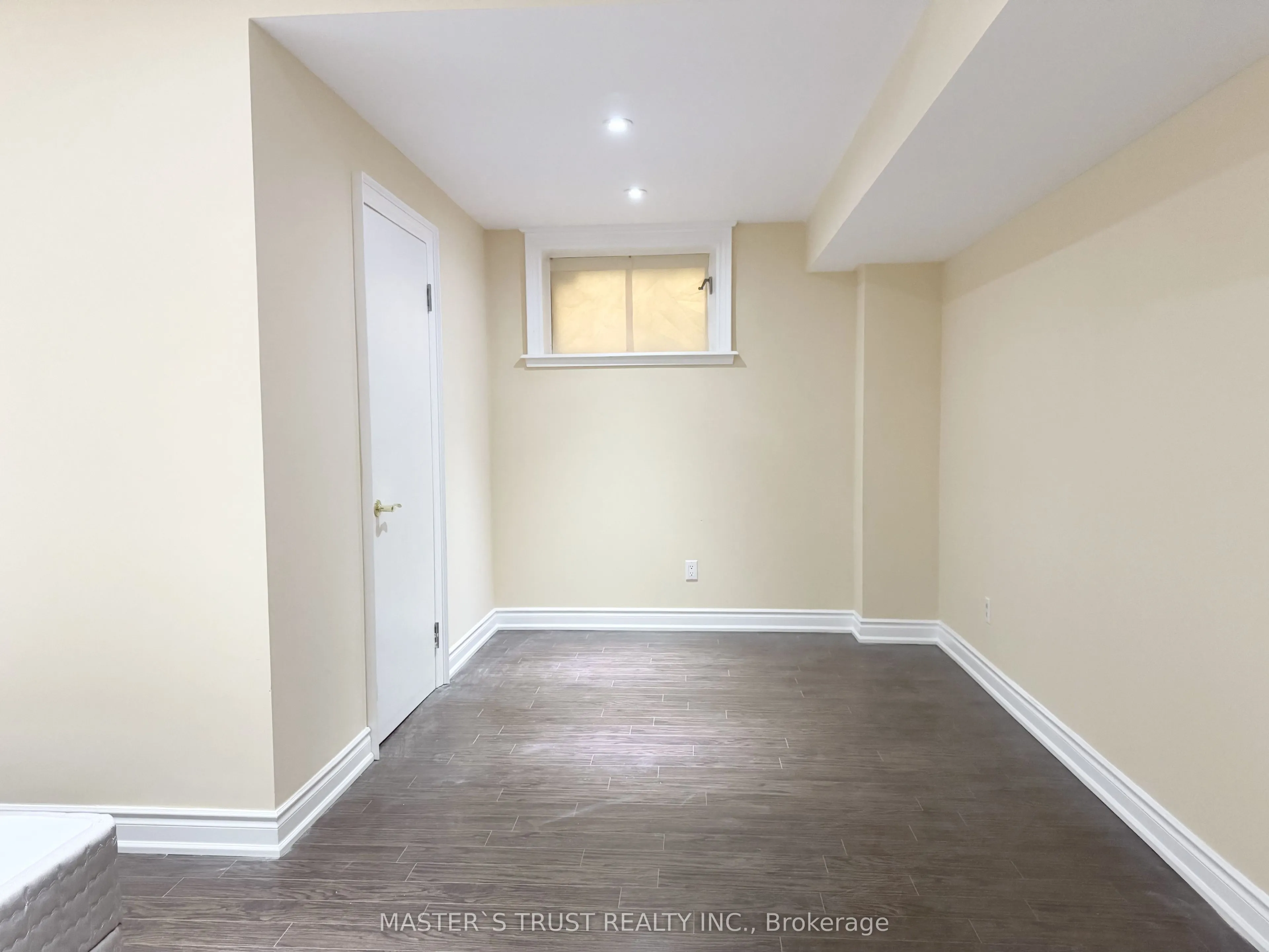 6 Cadmus Road