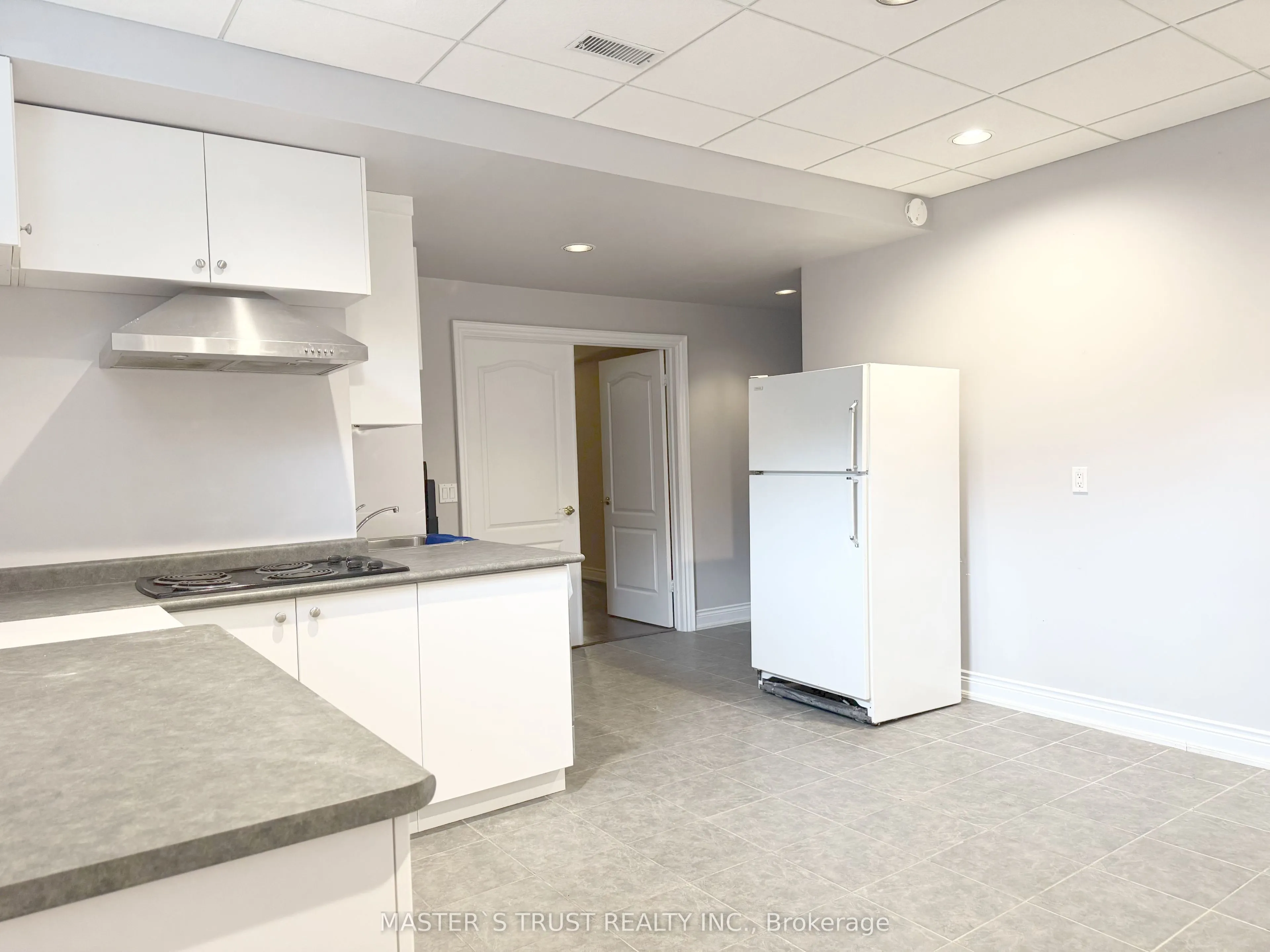 6 Cadmus Road