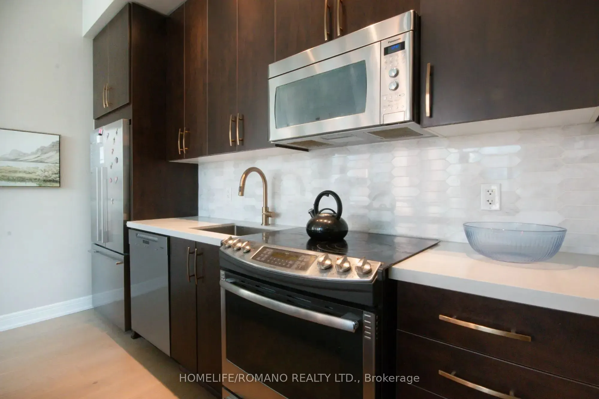 112 George Street #535
