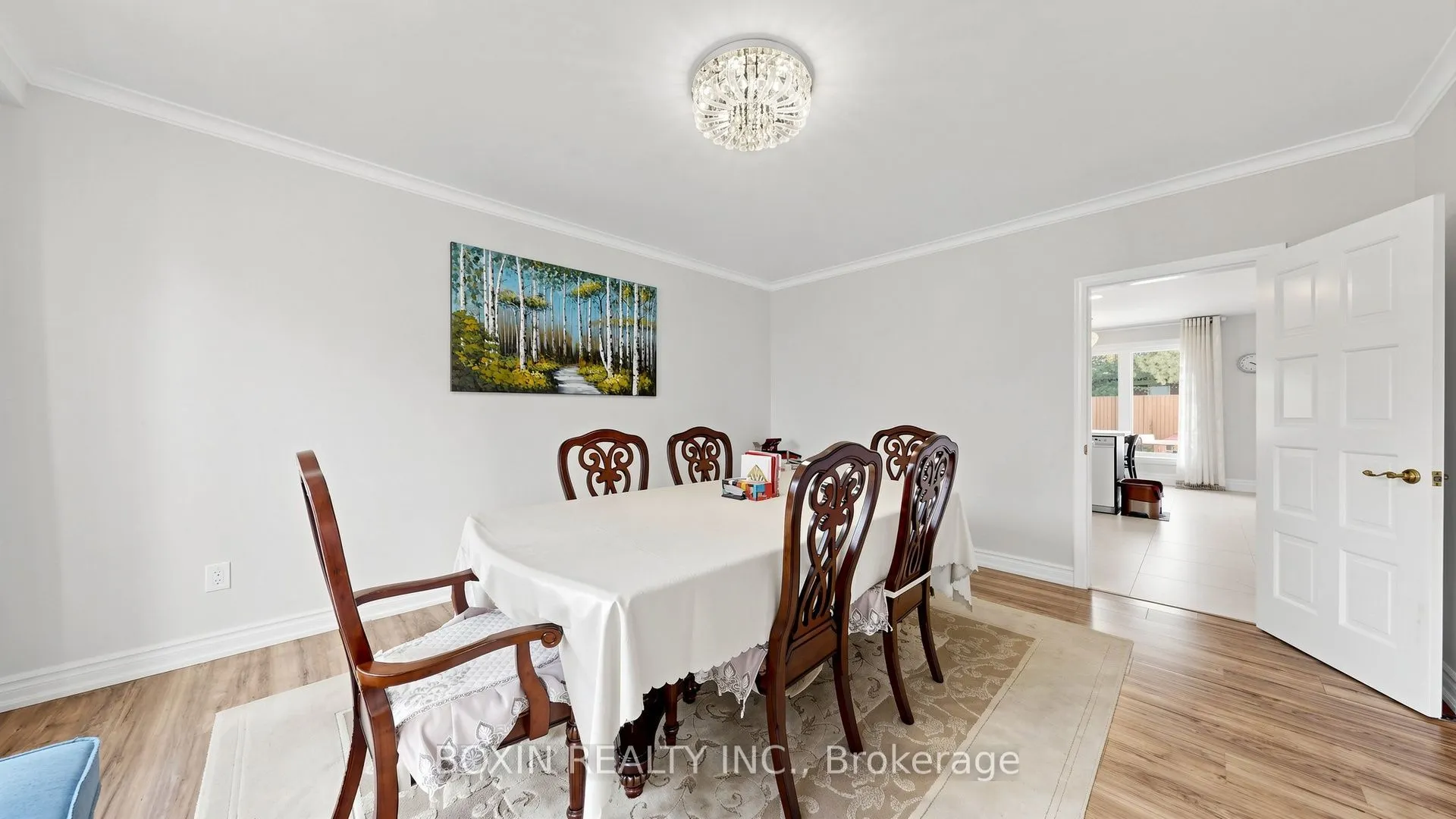 33 Wilket Road