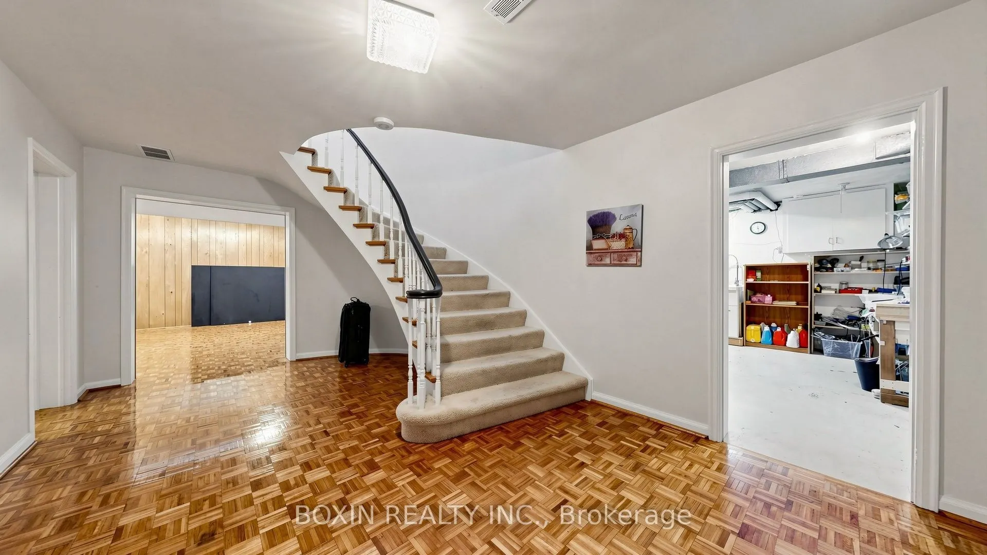 33 Wilket Road