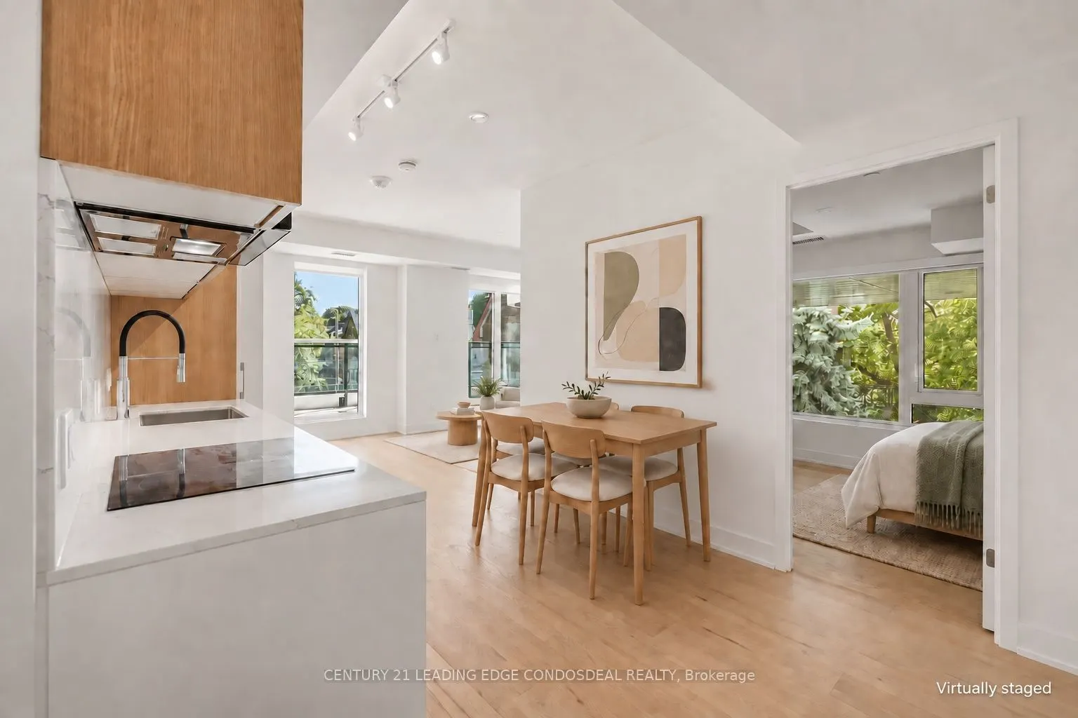 322 Dupont Street #207