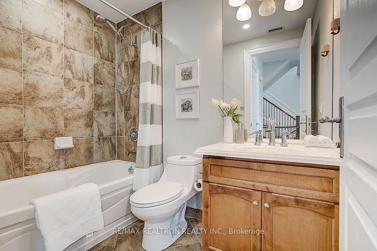 274 Duplex Avenue #9